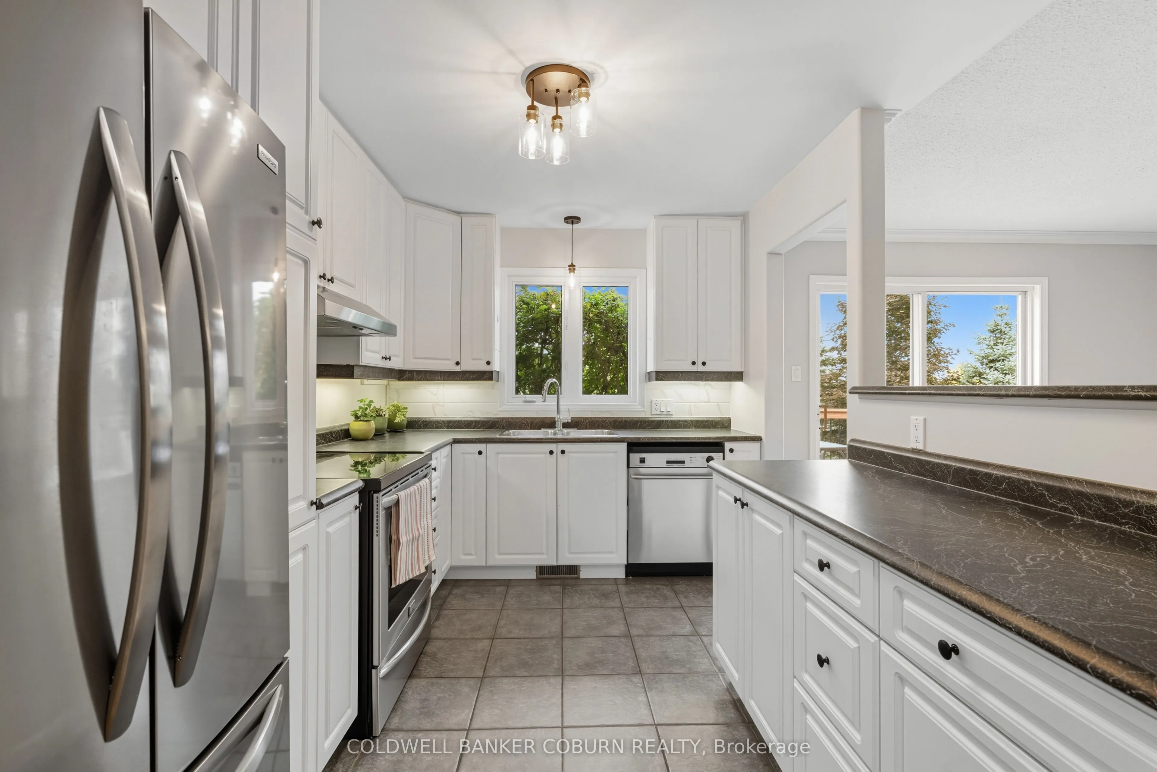 72 Dr Gordon Crescent