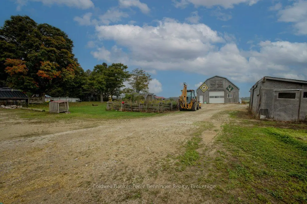 185197 Grey Road 9 Road