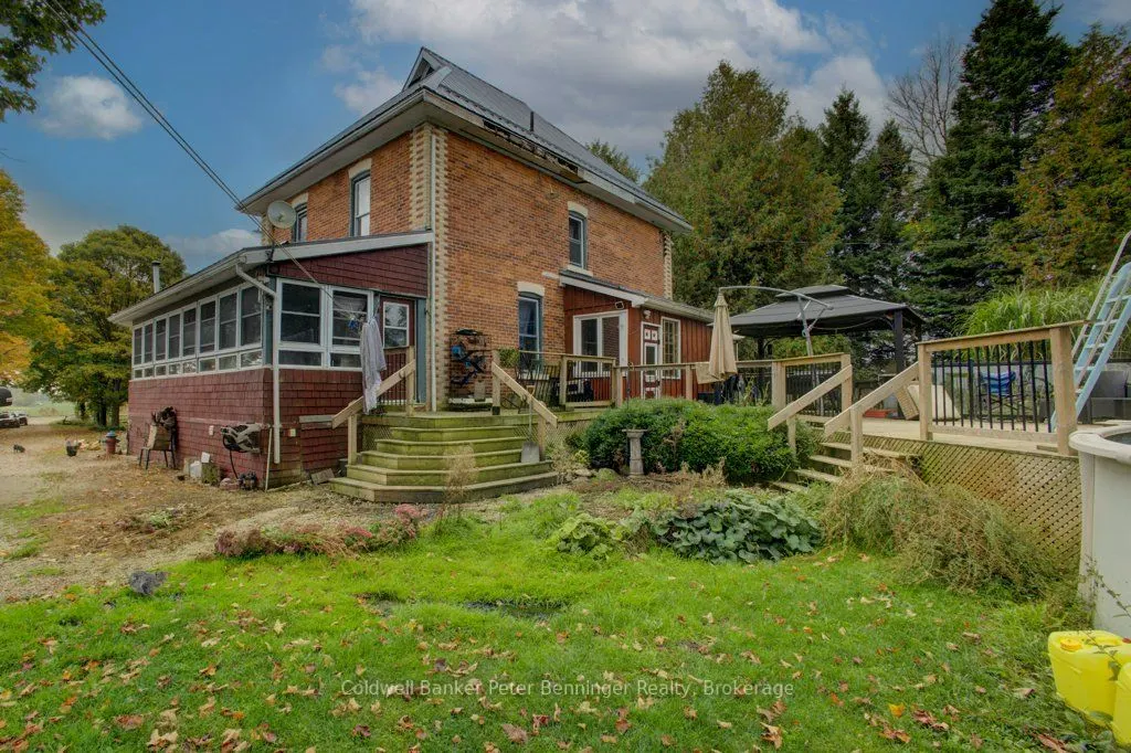 185197 Grey Road 9 Road