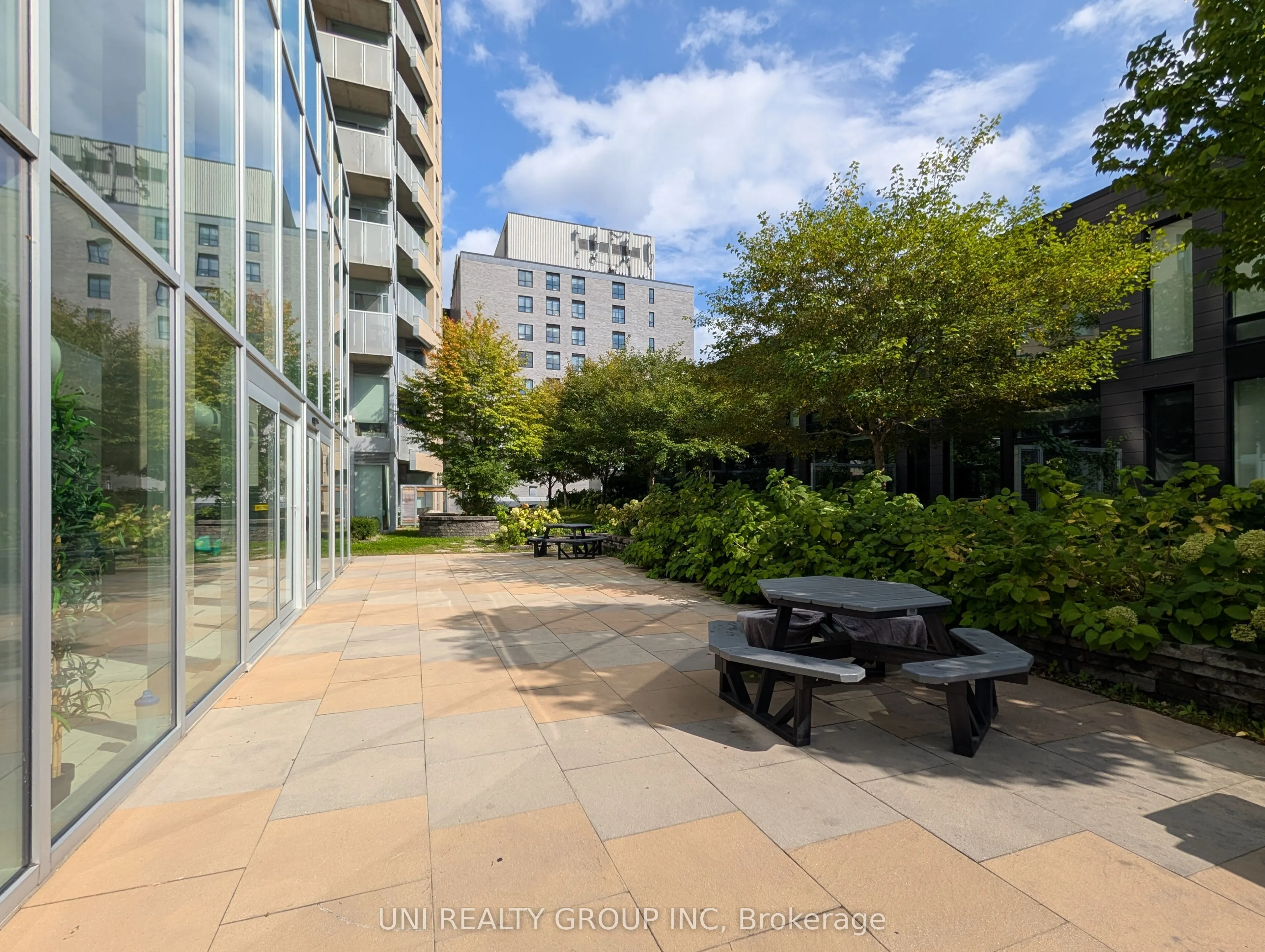 179 Metcalfe Street, #1008