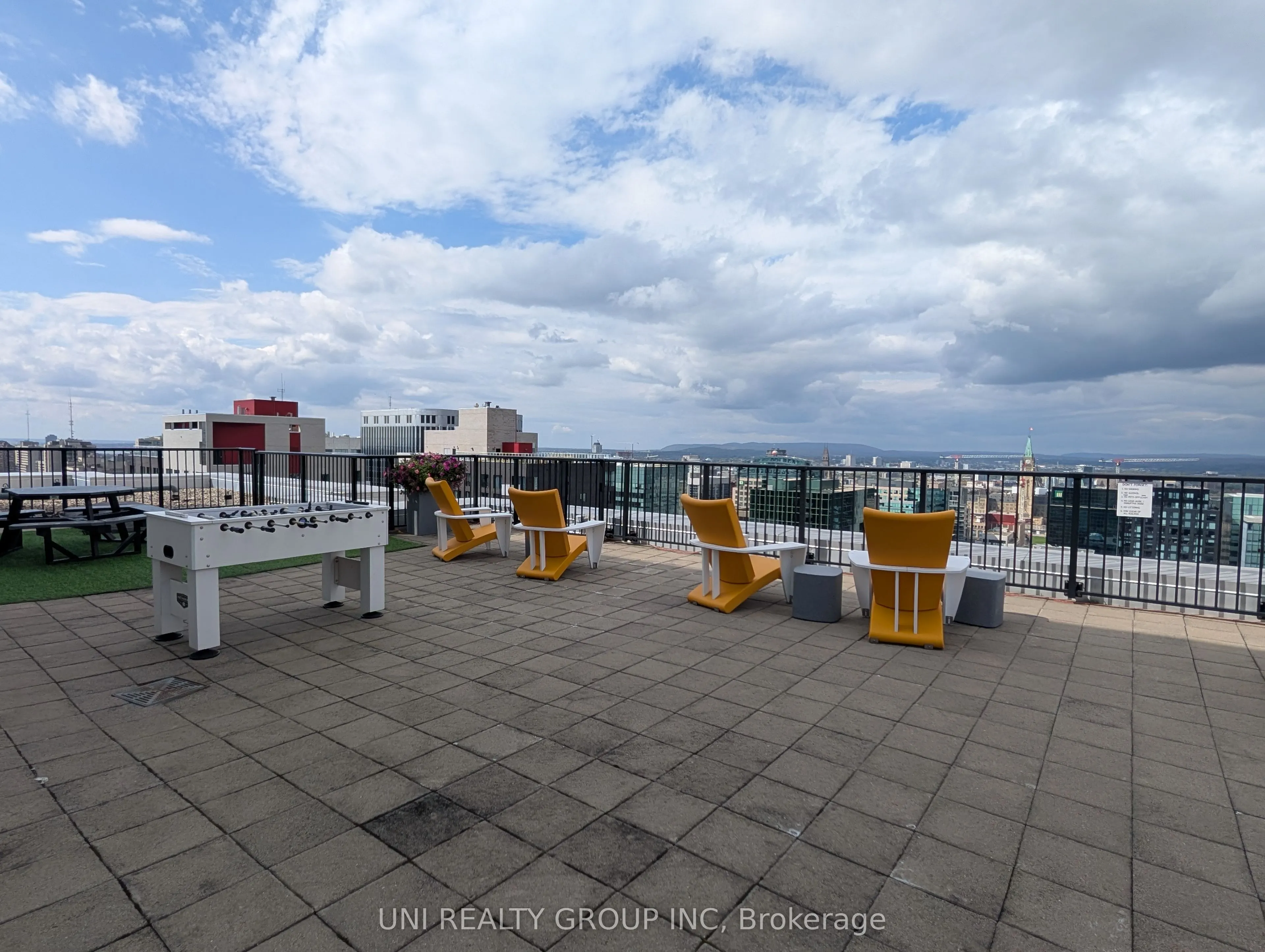 179 Metcalfe Street, #1008