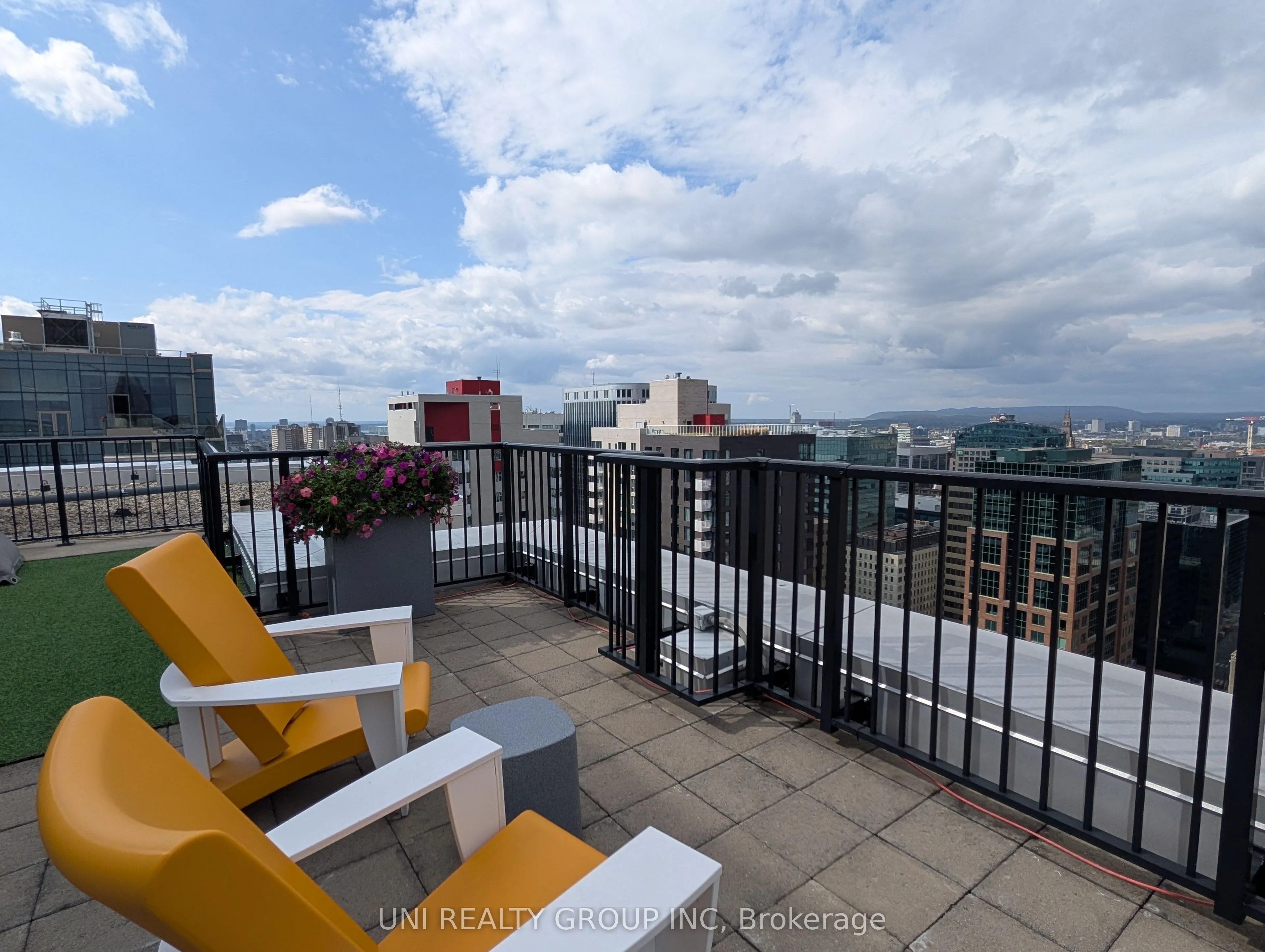 179 Metcalfe Street, #1008