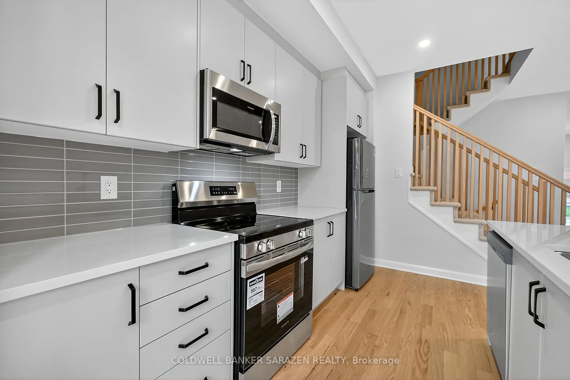 936 Eileen Vollick Crescent