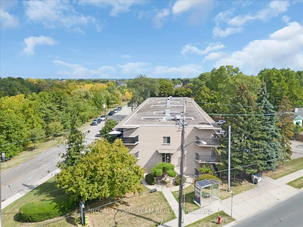 20 Pottruff Road N