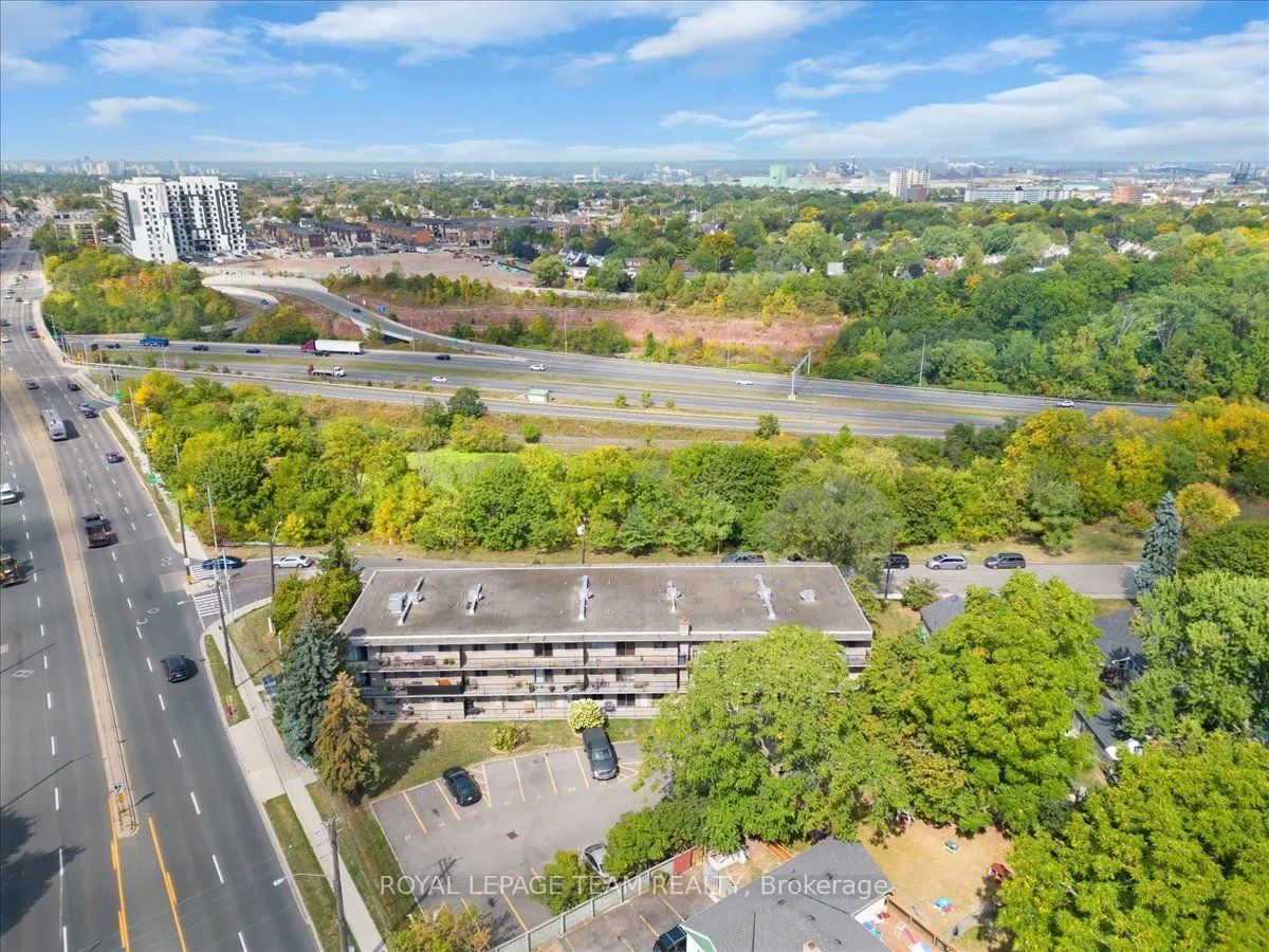 20 Pottruff Road N