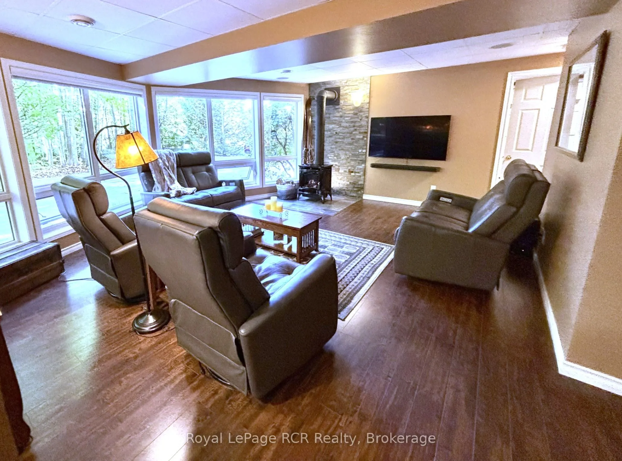 758341 Girl Guide Road