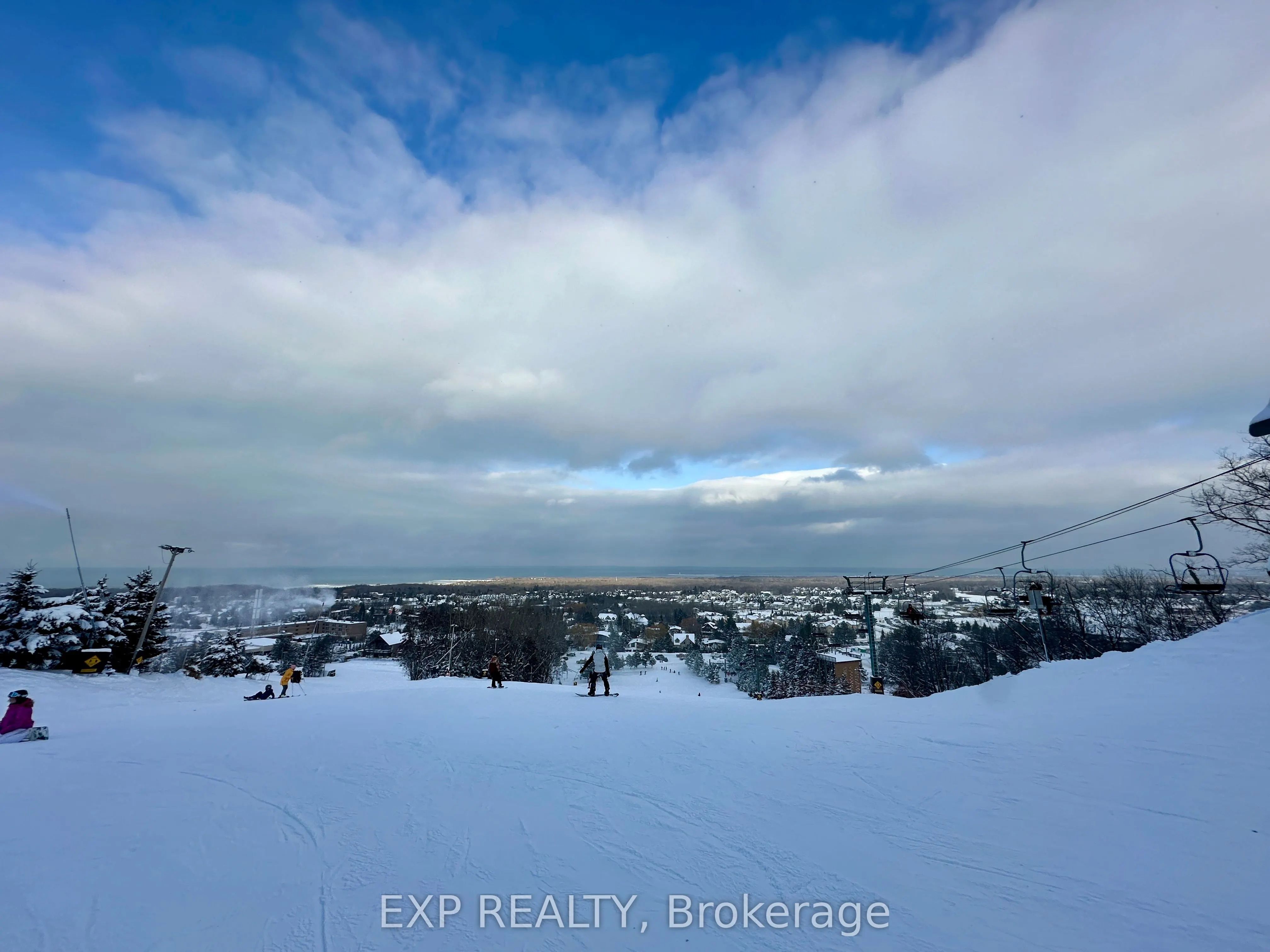 171 Chamonix Crescent