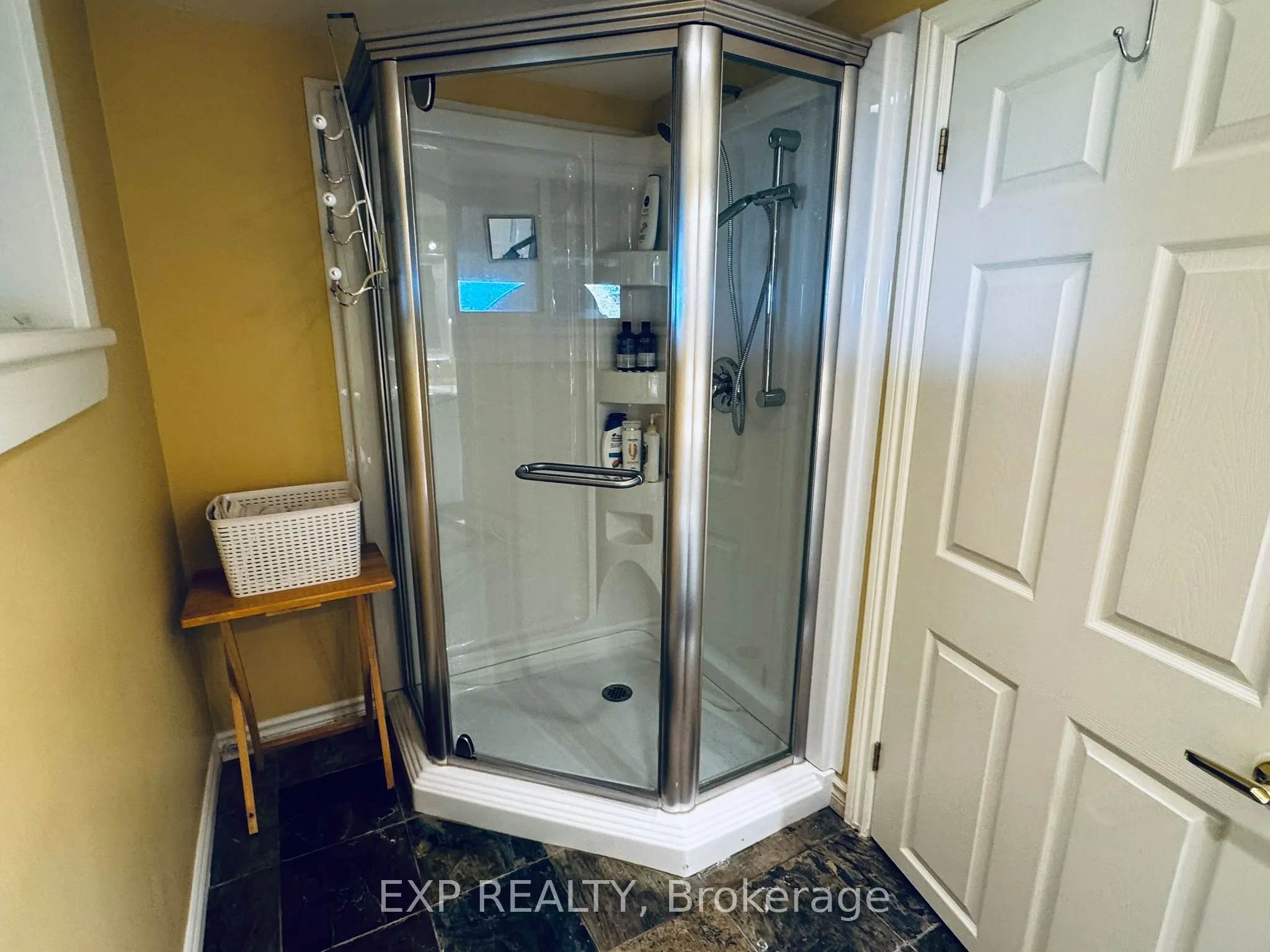 171 Chamonix Crescent