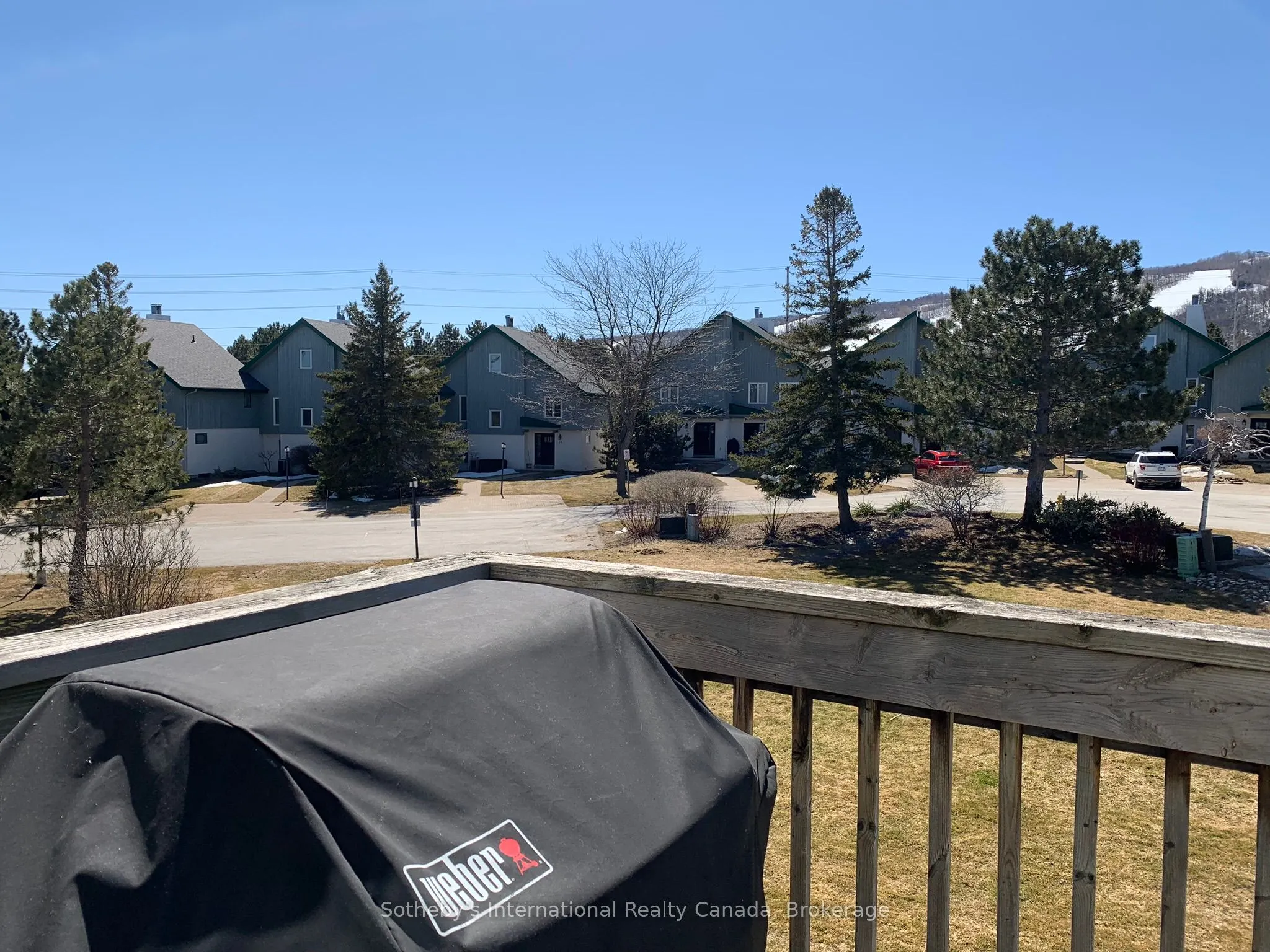 110 KELLIE'S Way, #10