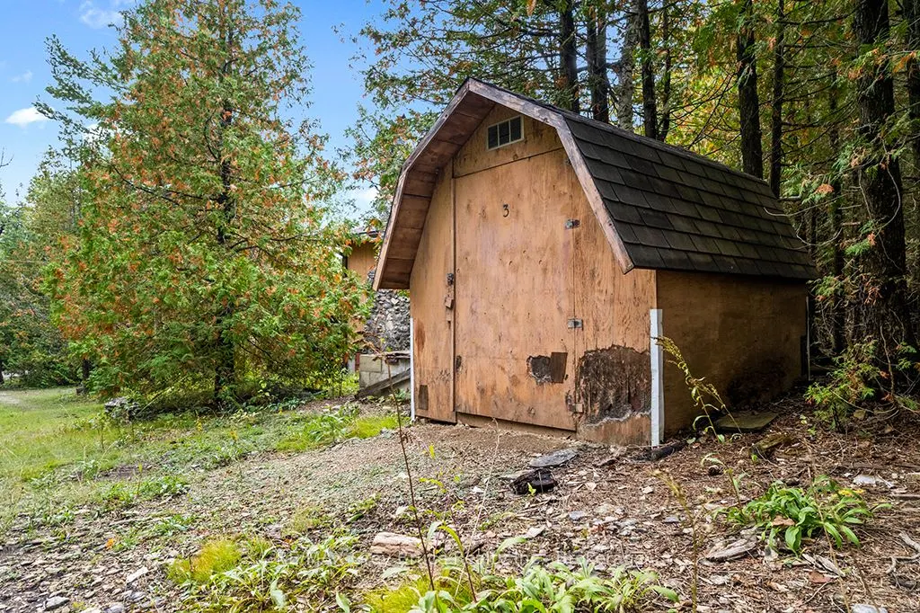 152 Shouldice Lake Road