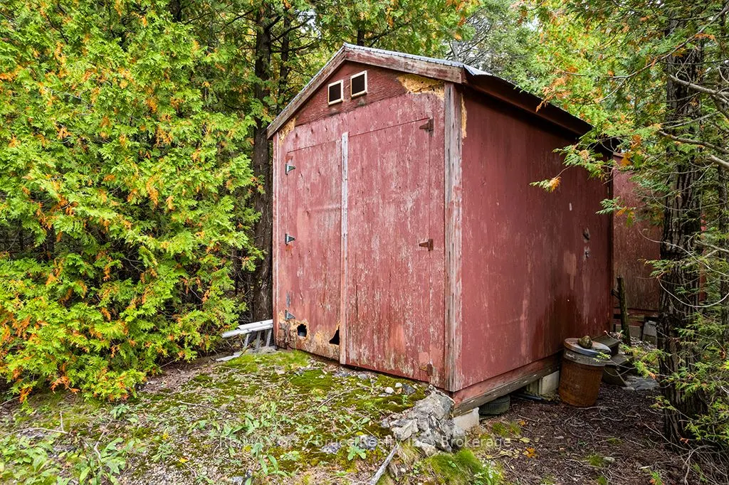 152 Shouldice Lake Road