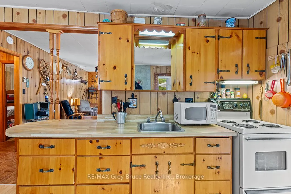 152 Shouldice Lake Road