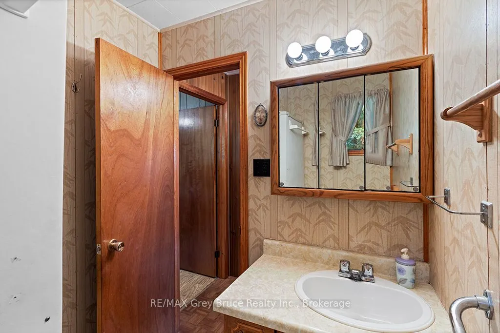 152 Shouldice Lake Road