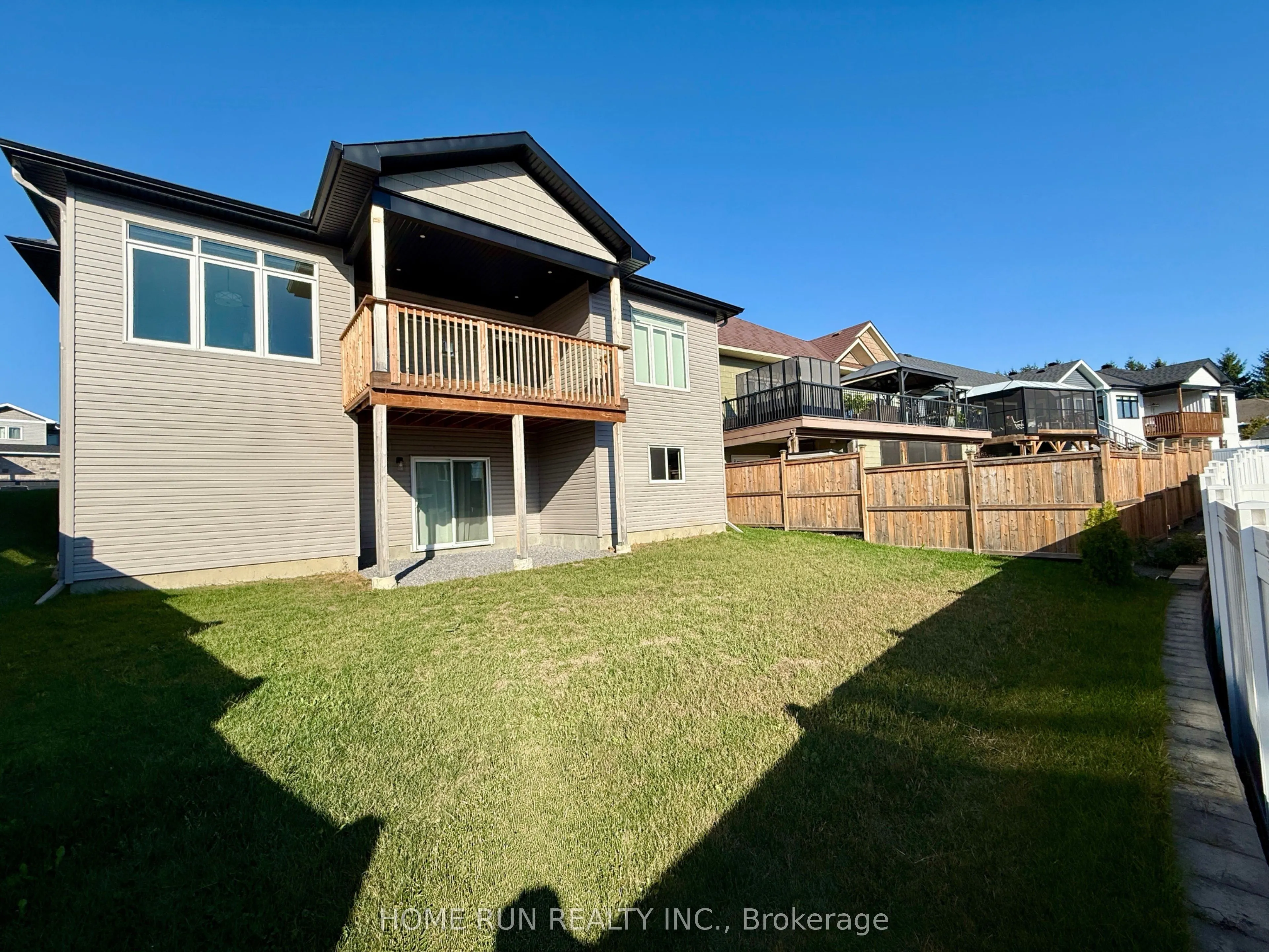754 Meadowridge Circle
