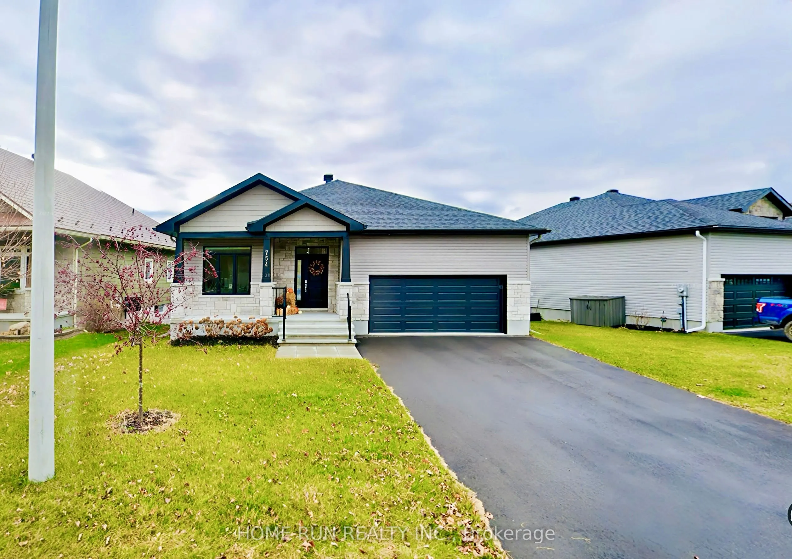 754 Meadowridge Circle