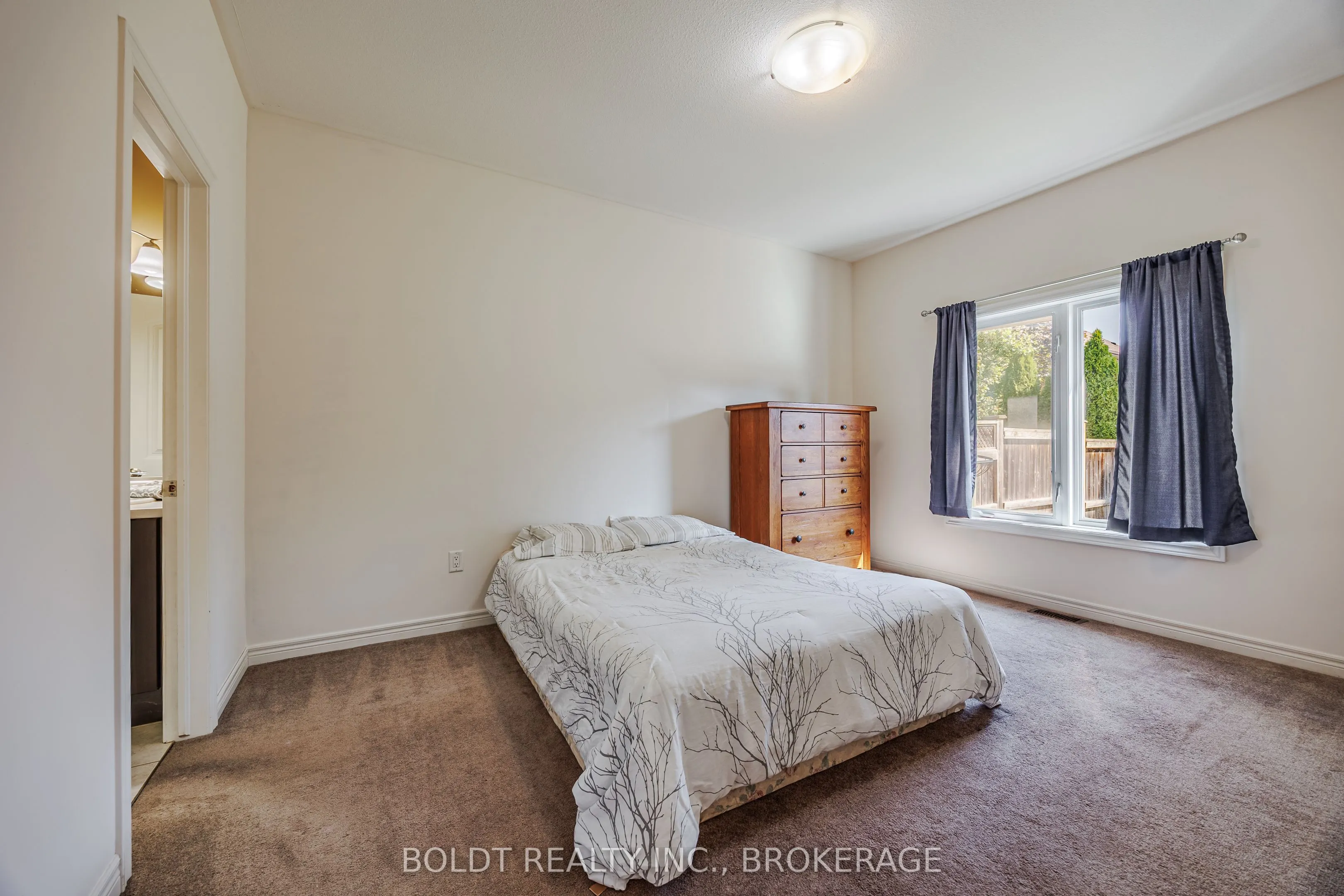 58 Videl Crescent N