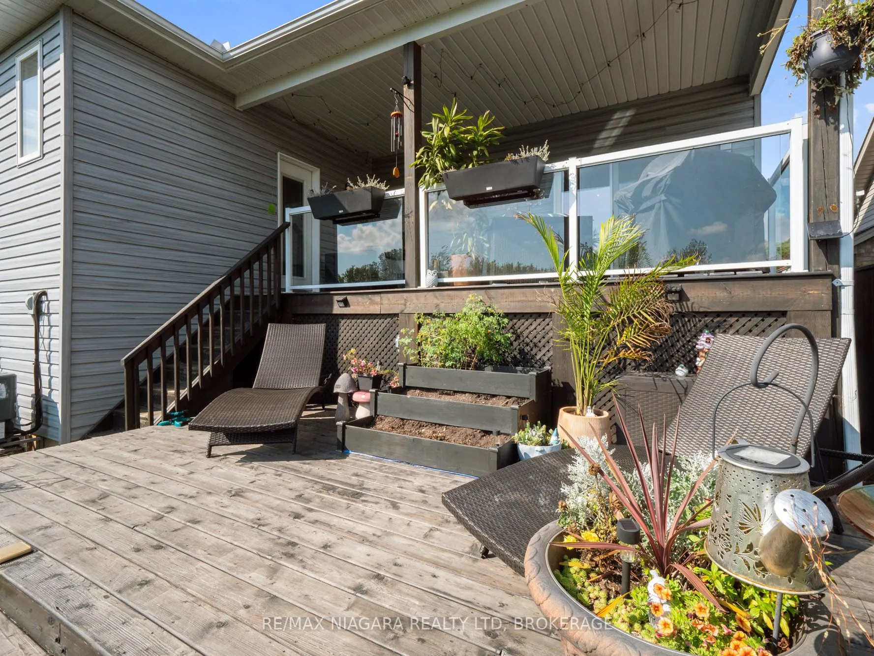 3597 CARVER Street