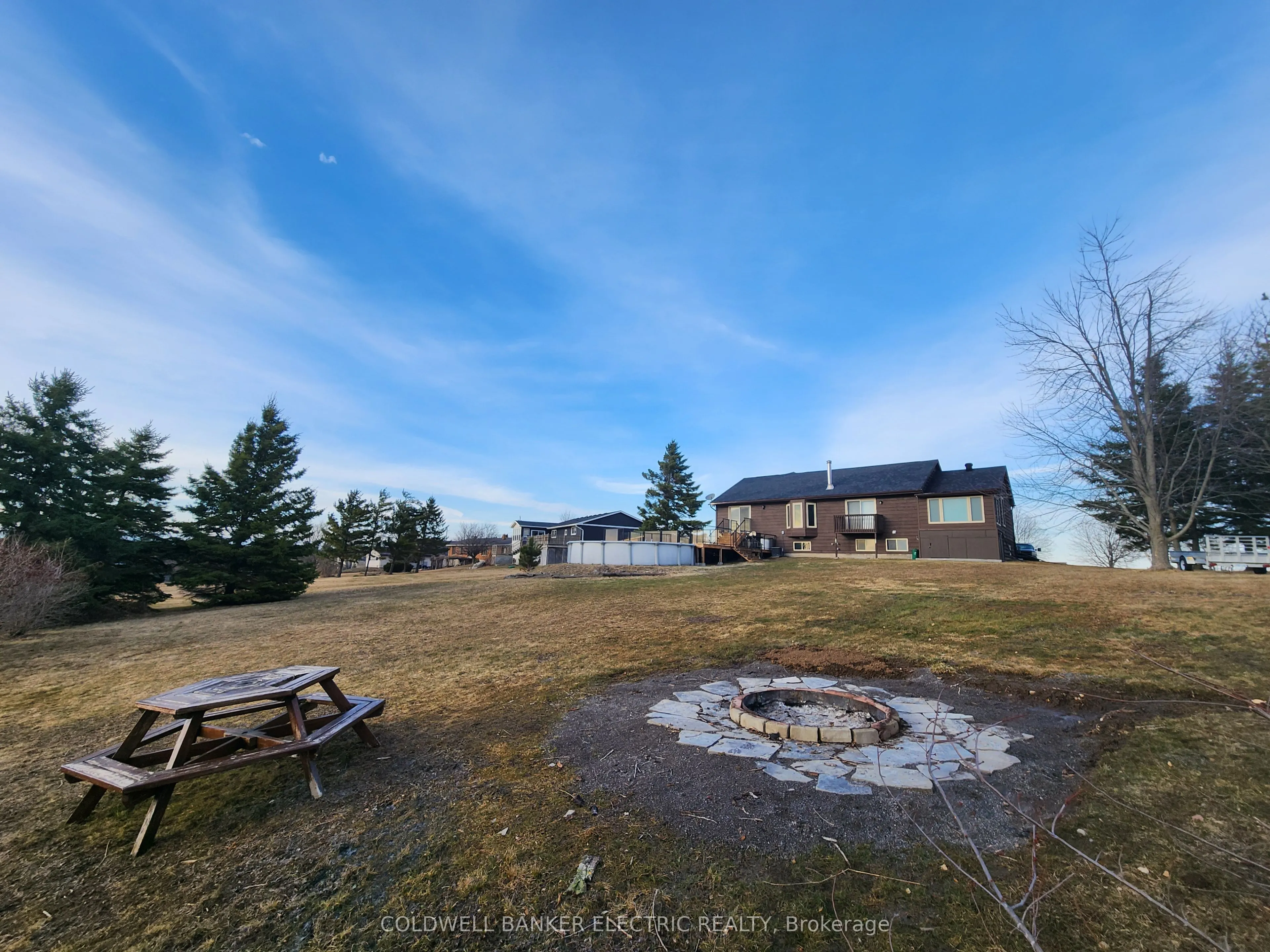 1034 Serpent Mounds Road