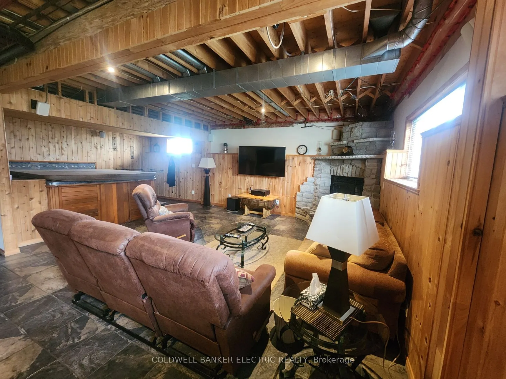 1034 Serpent Mounds Road