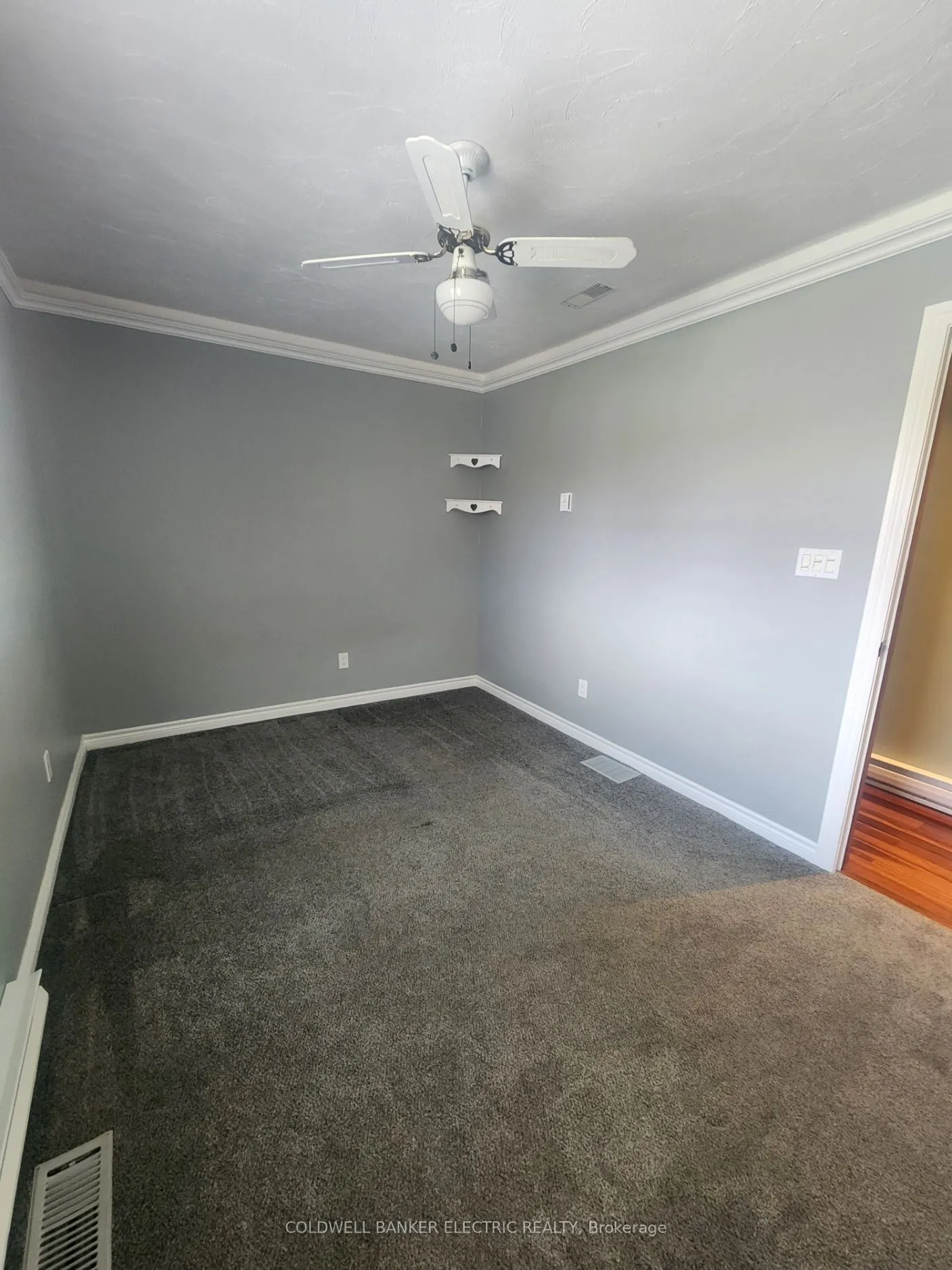 1034 Serpent Mounds Road