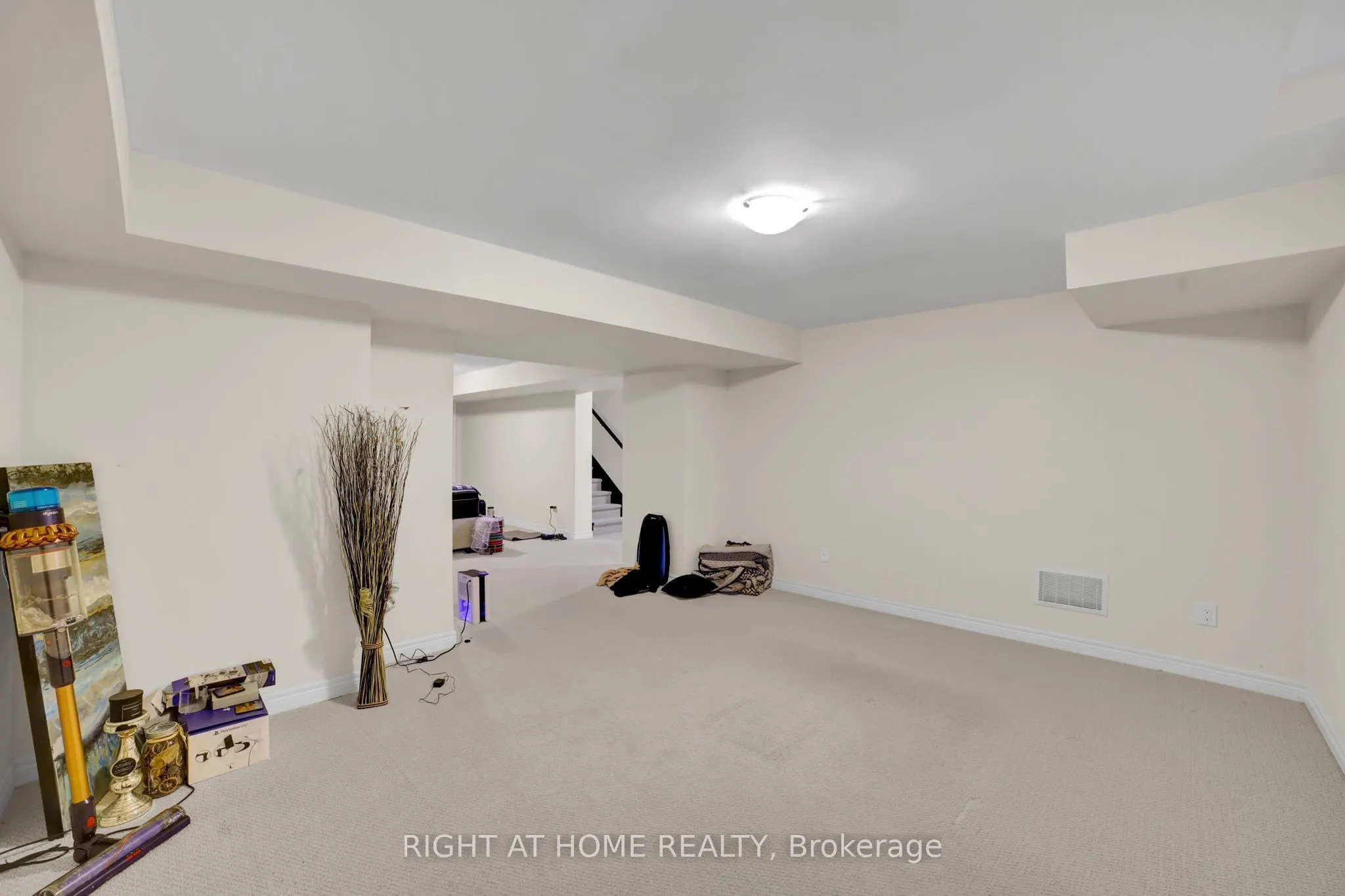 288 Raymond Road
