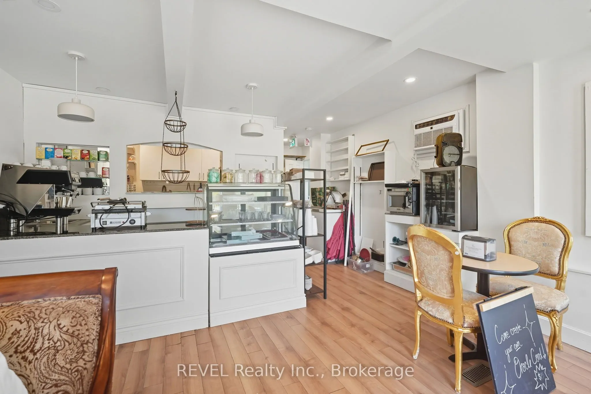 250 Ridge Road N