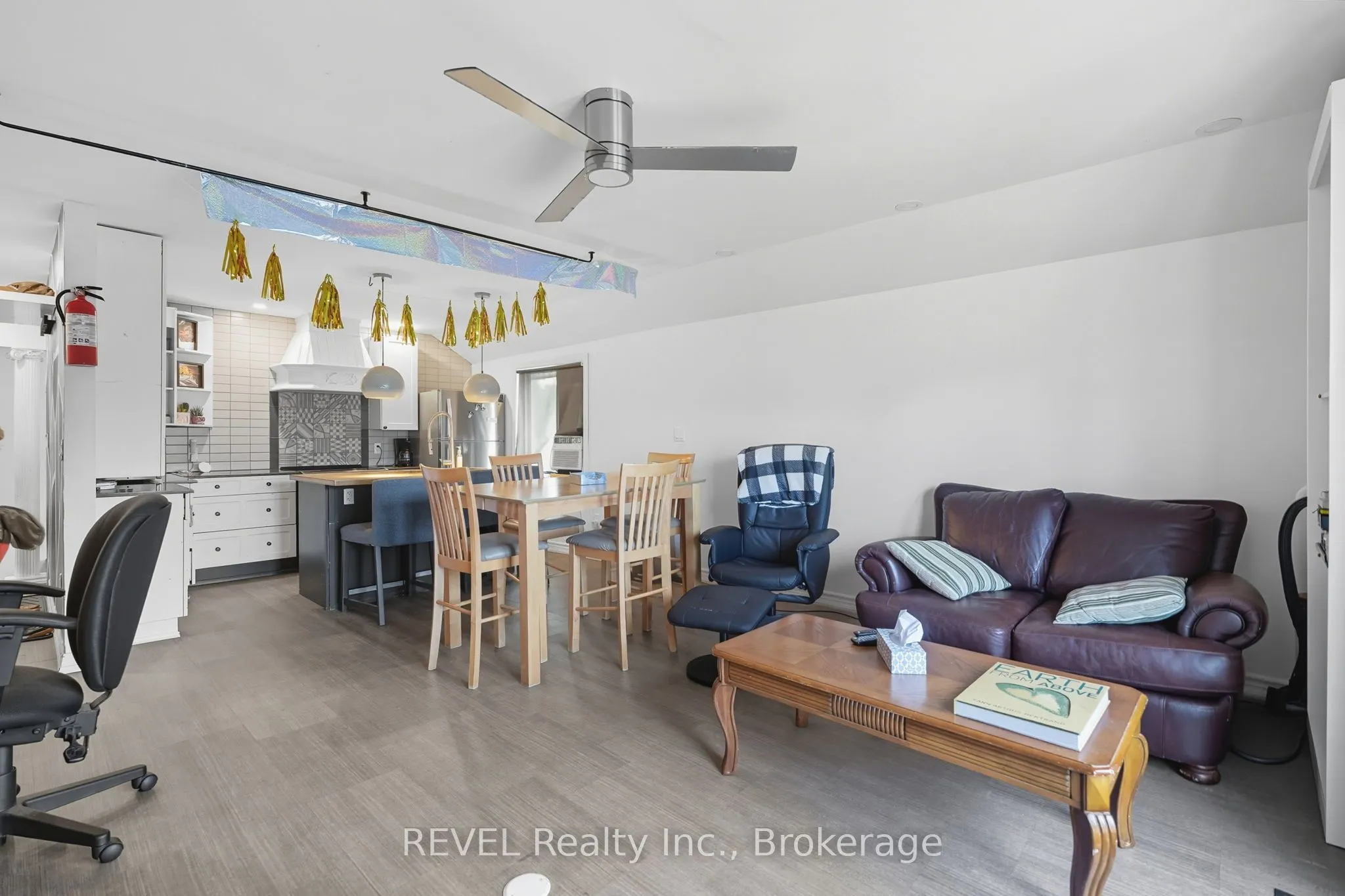 250 Ridge Road N