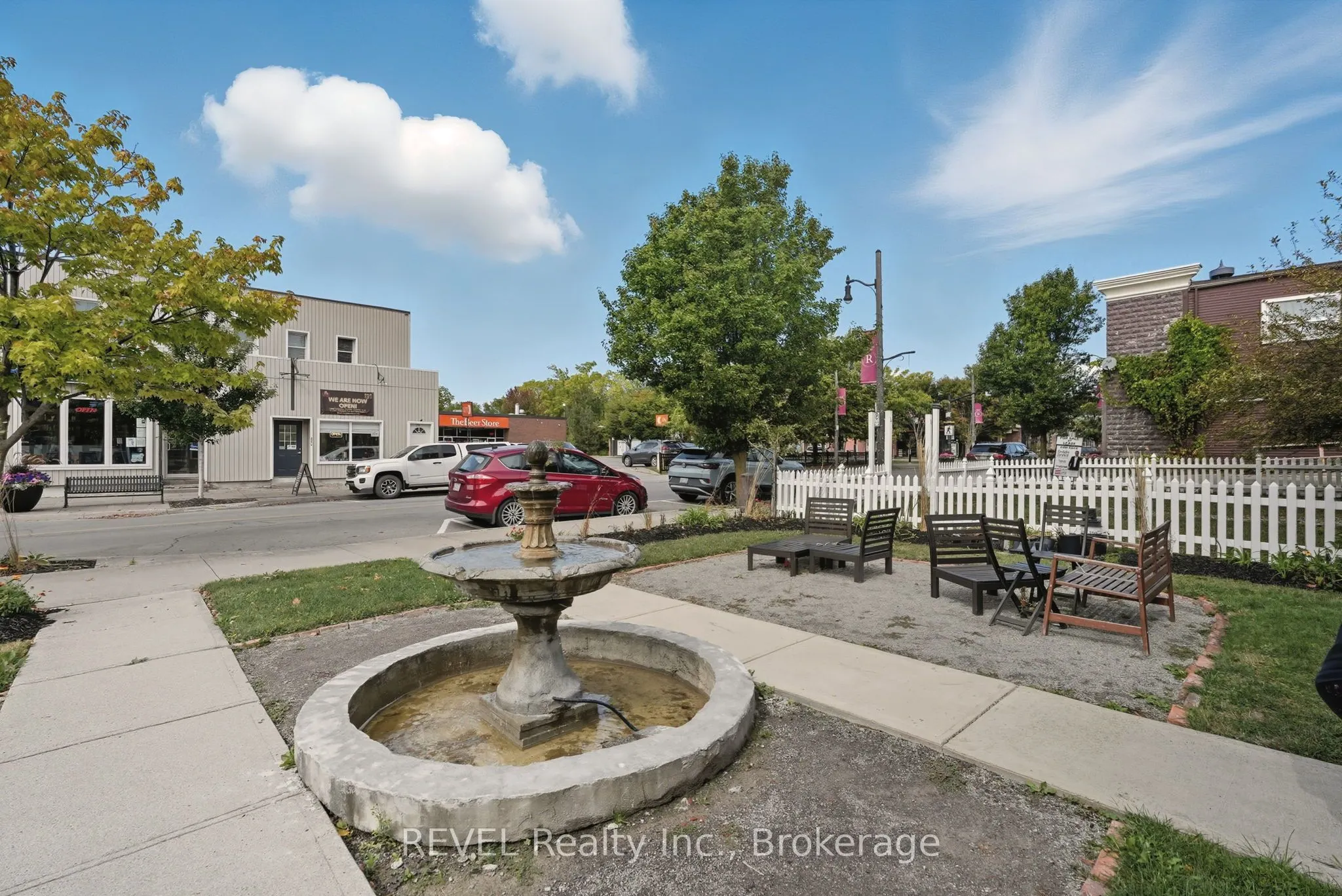 250 Ridge Road N