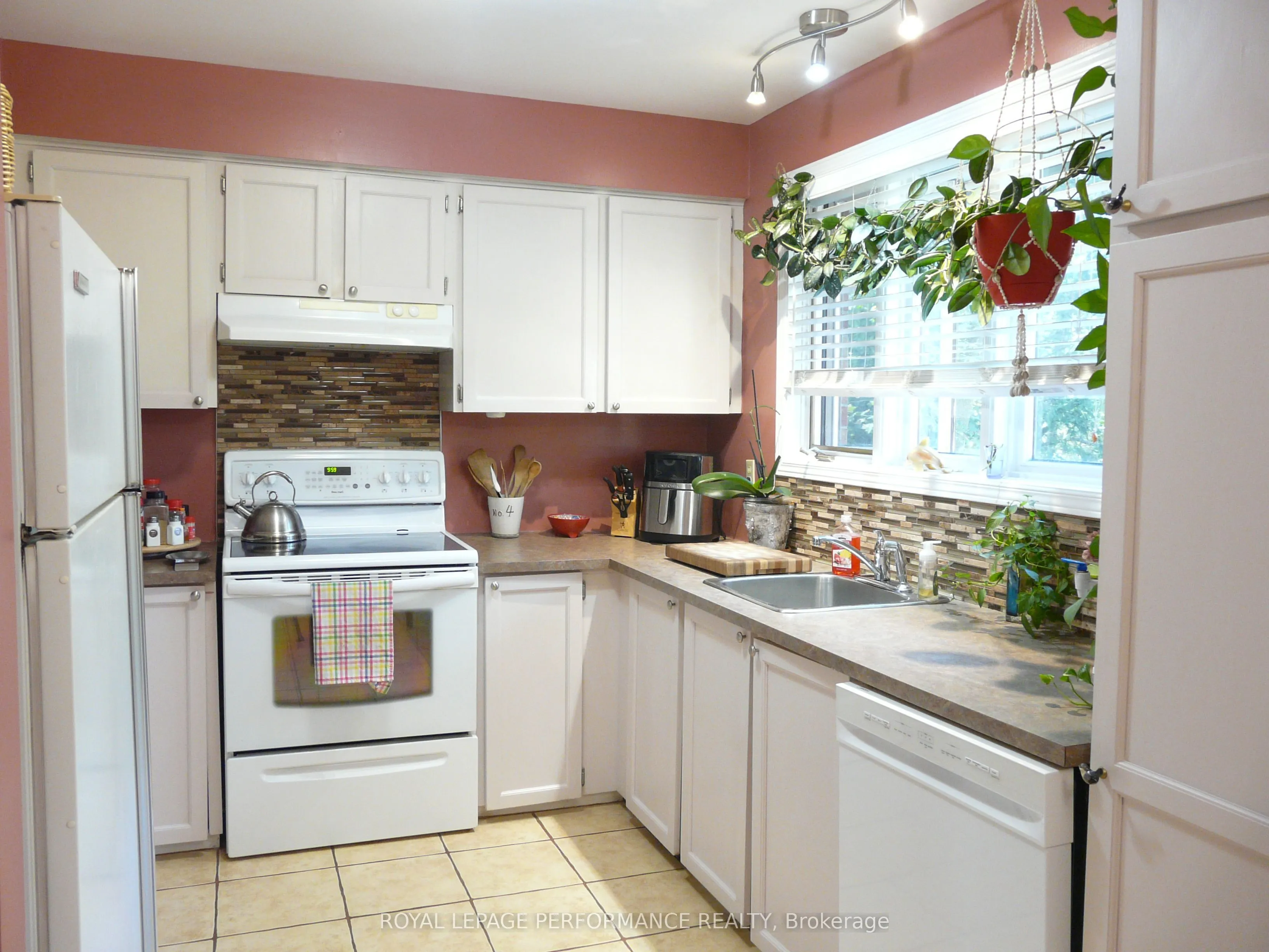 1473 Waltham Street, #70