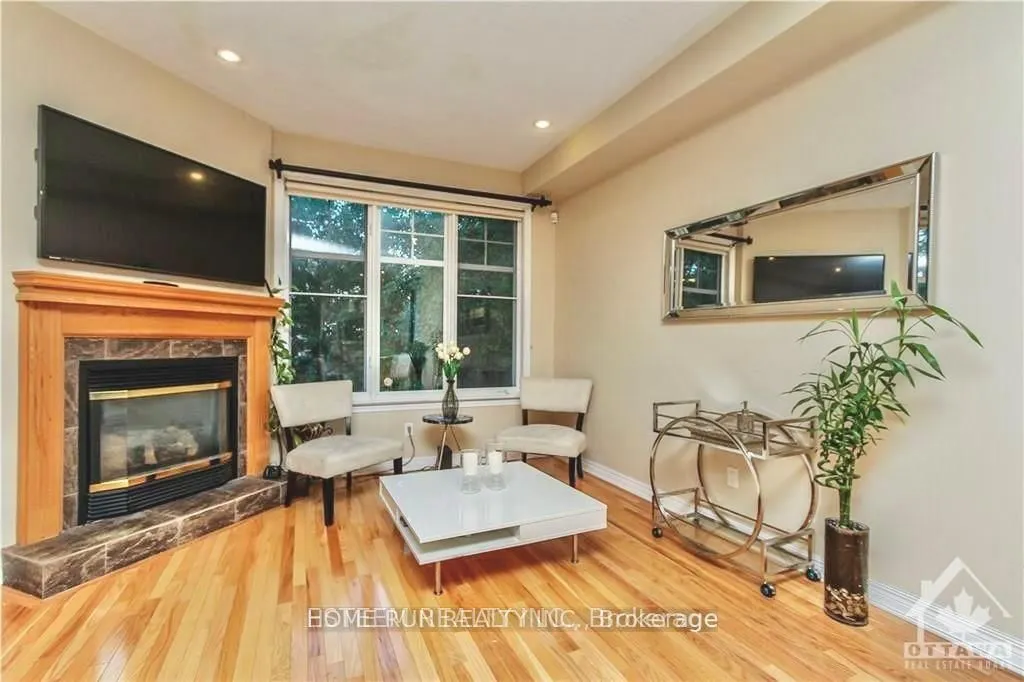 517 Devonwood Circle