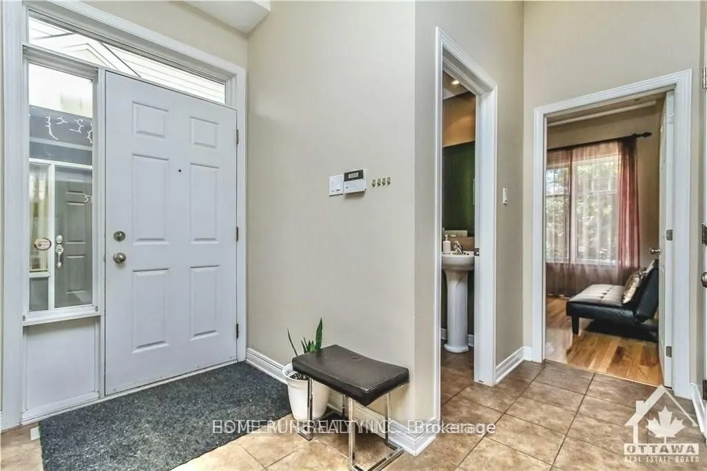 517 Devonwood Circle