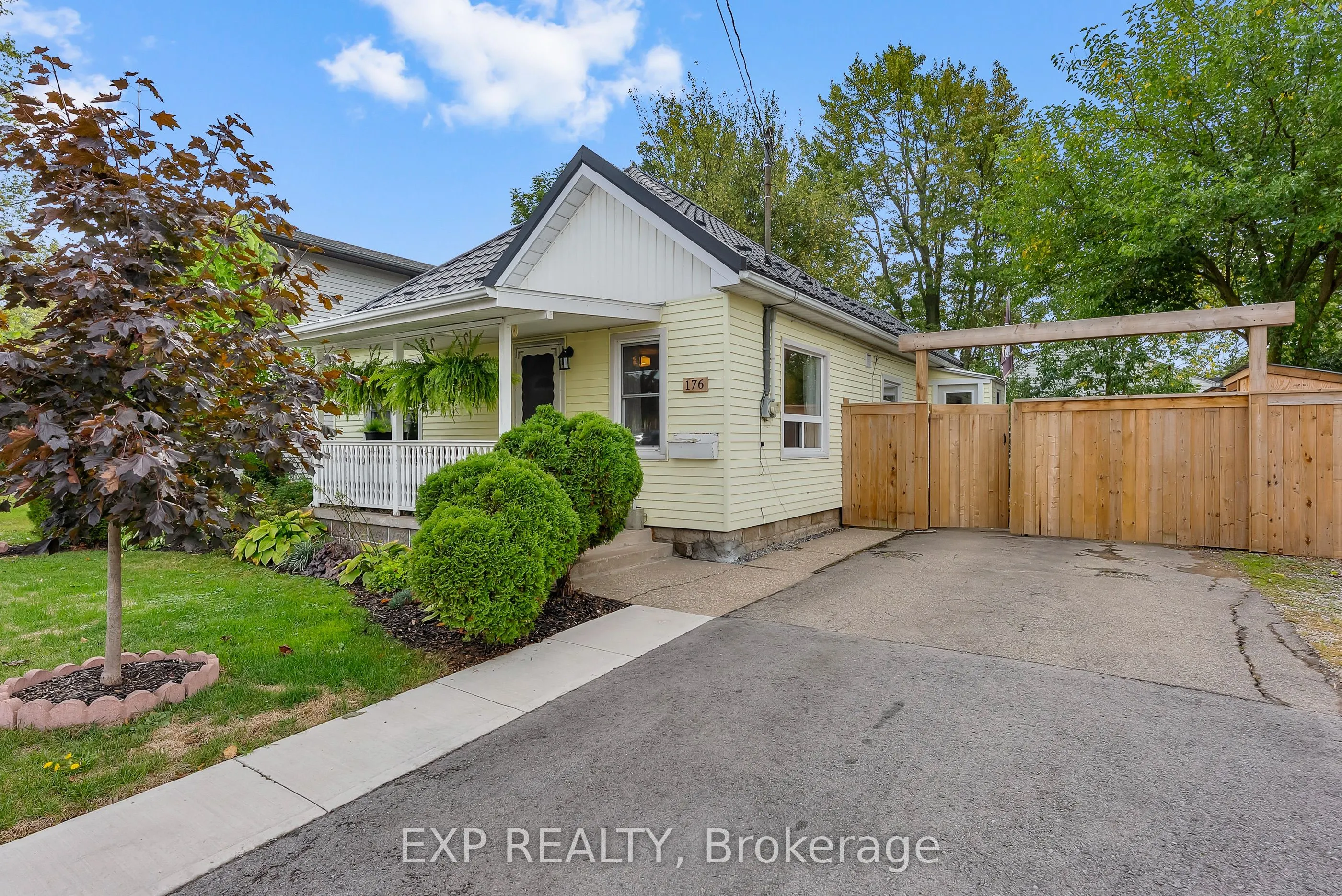 176 IDYLEWYLDE Street
