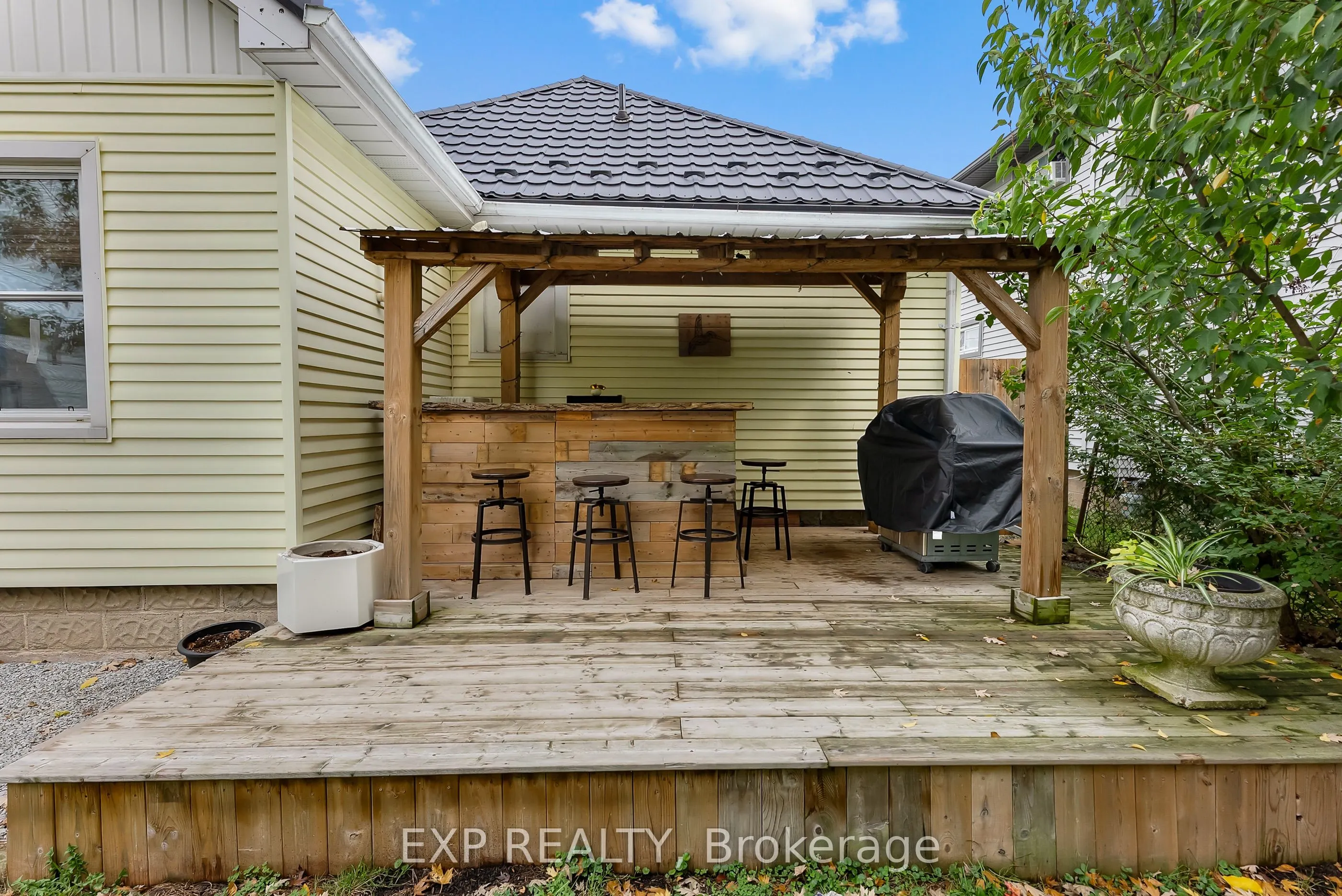 176 IDYLEWYLDE Street