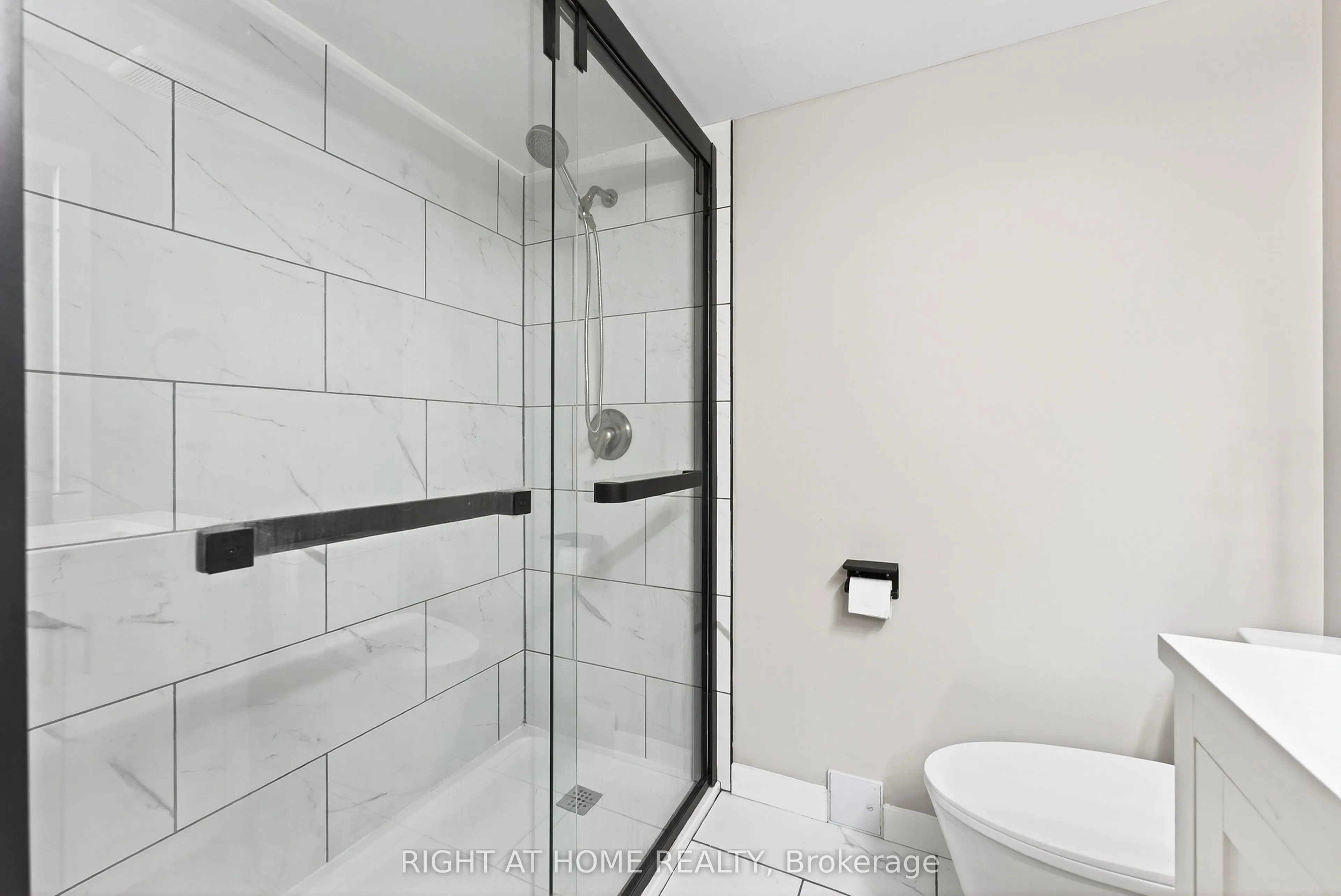 41 Donna Street, #B