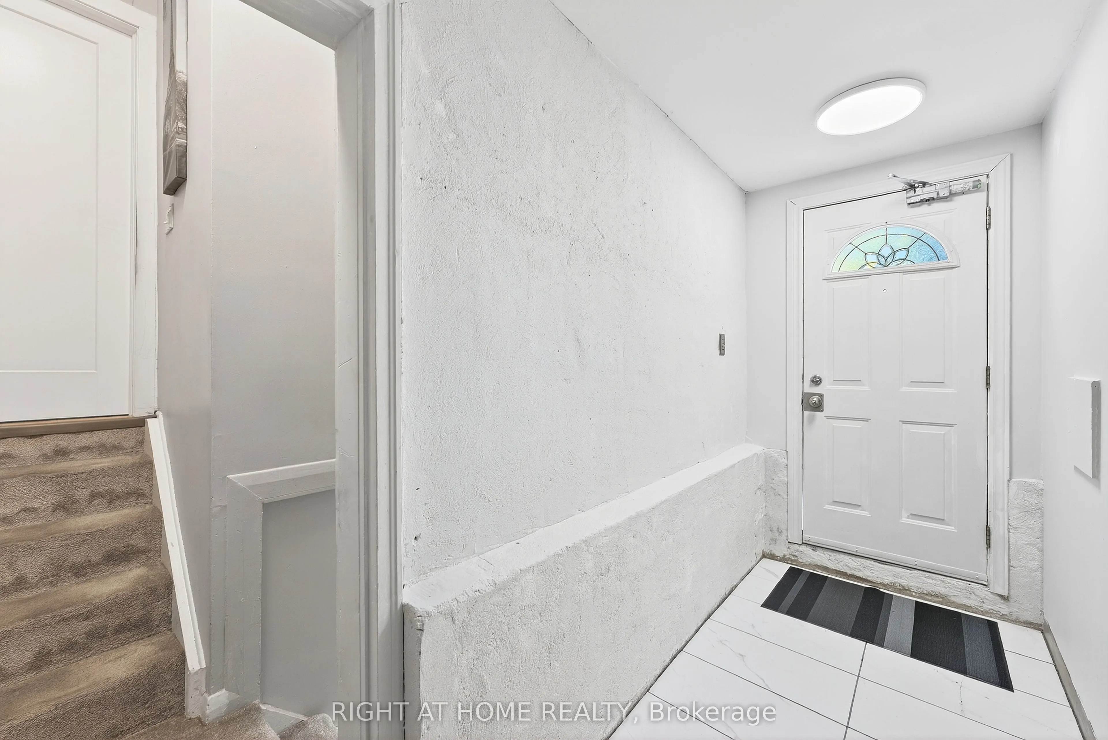 41 Donna Street, #B