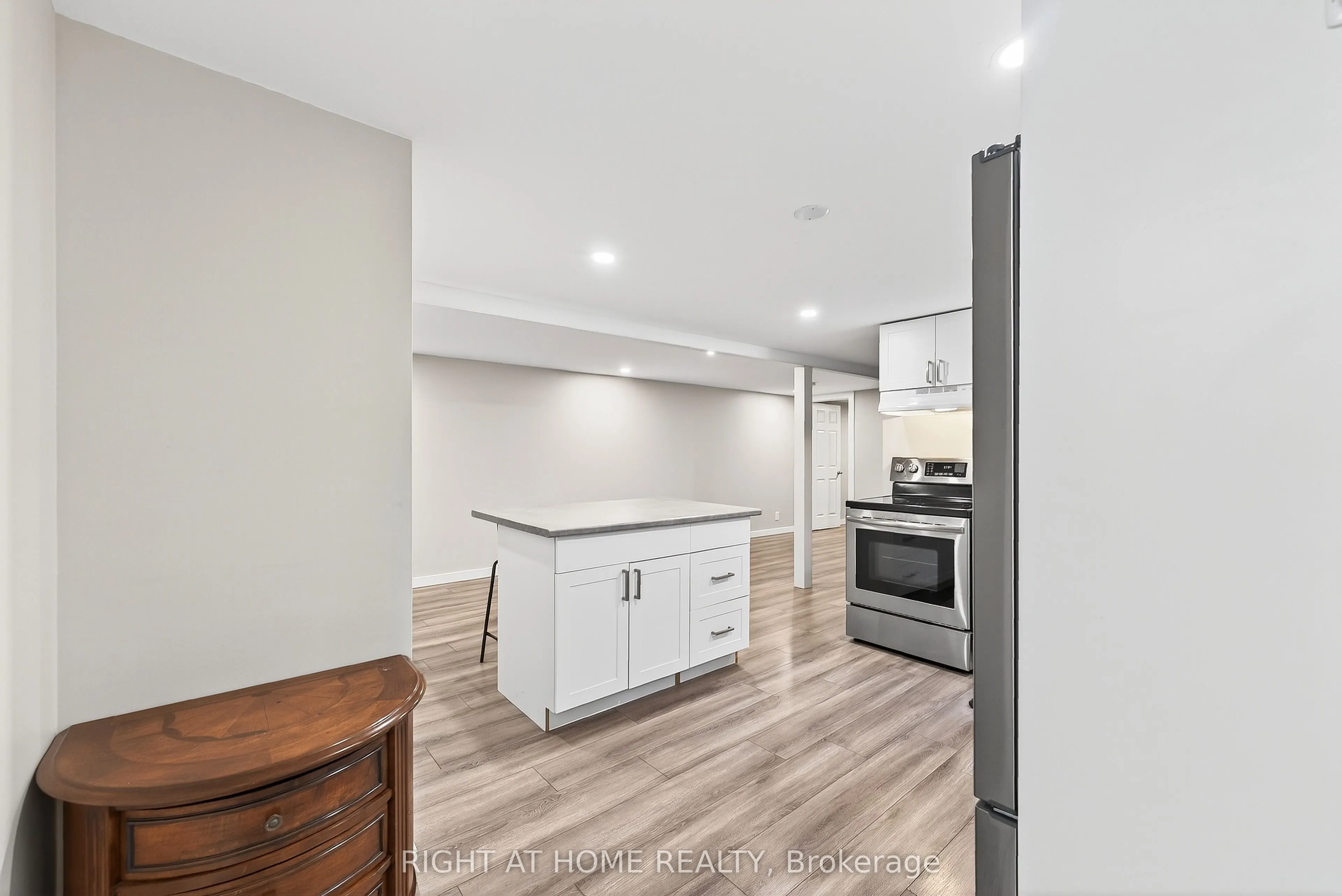 41 Donna Street, #B