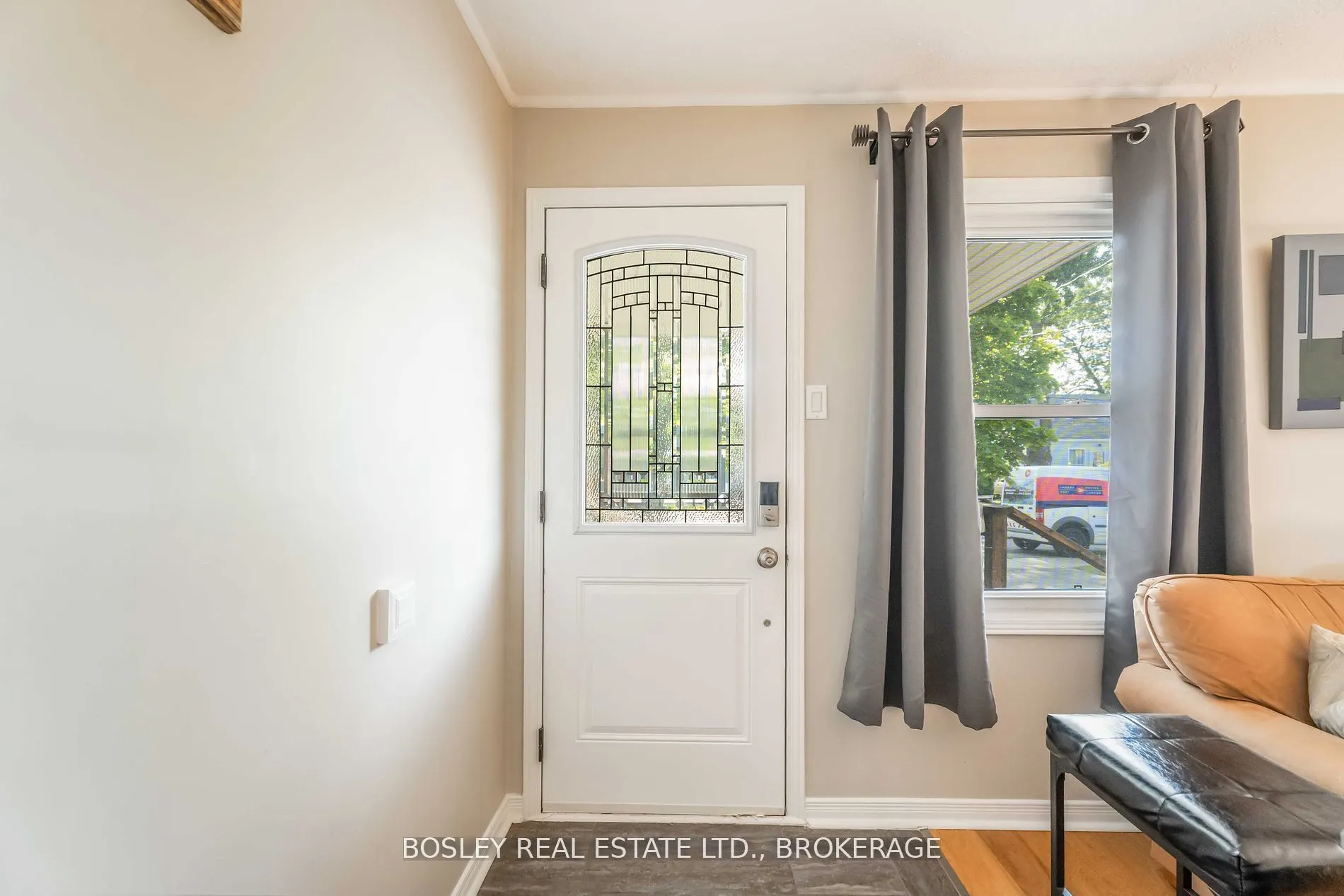 11 KEELE Street