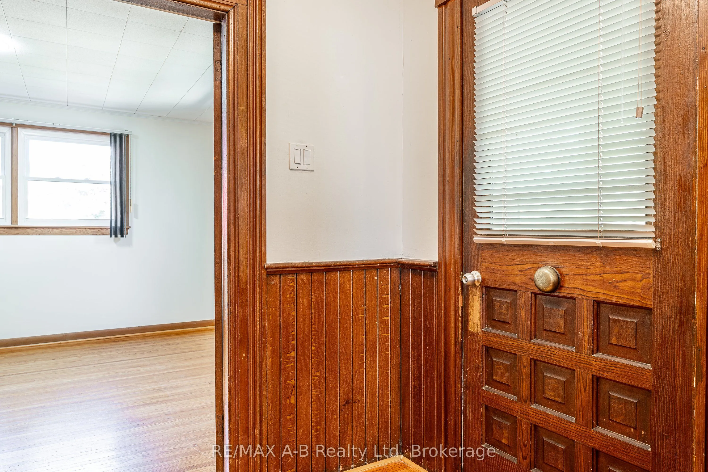 146 Church Street N