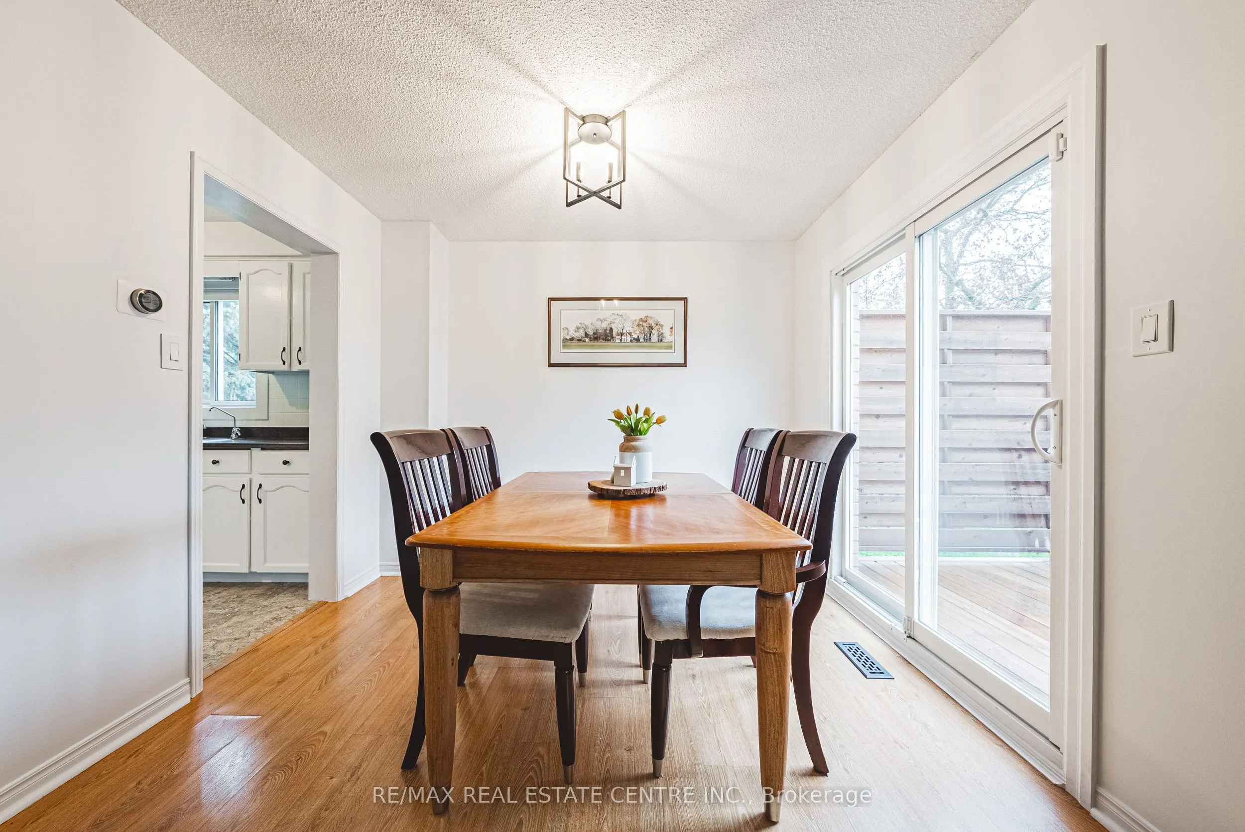35 Cowan Boulevard