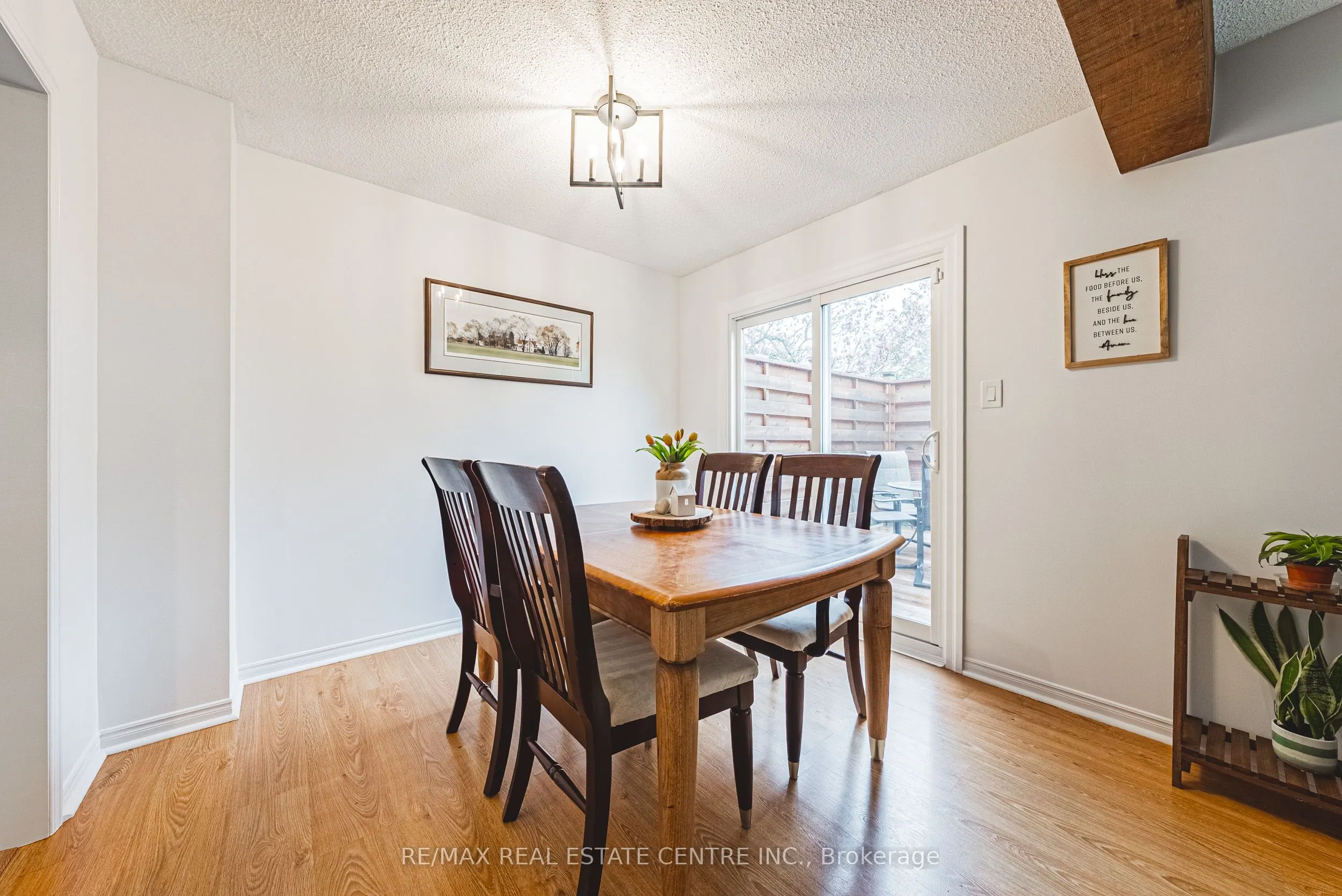 35 Cowan Boulevard