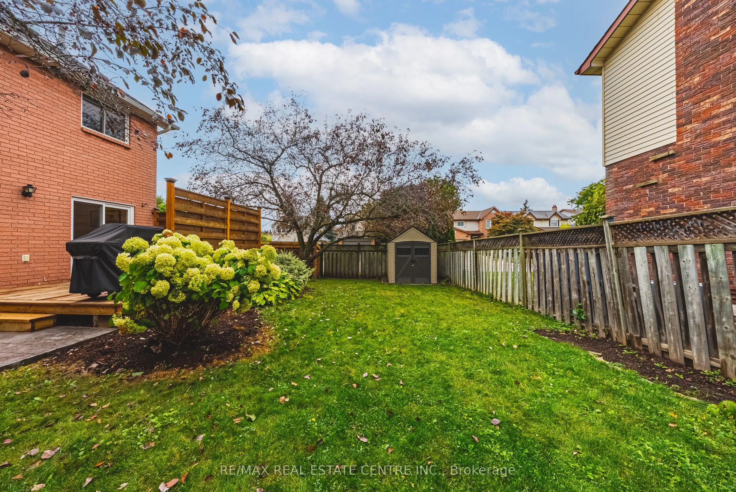 35 Cowan Boulevard