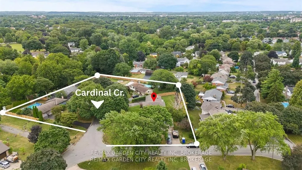 3 Cardinal Circle
