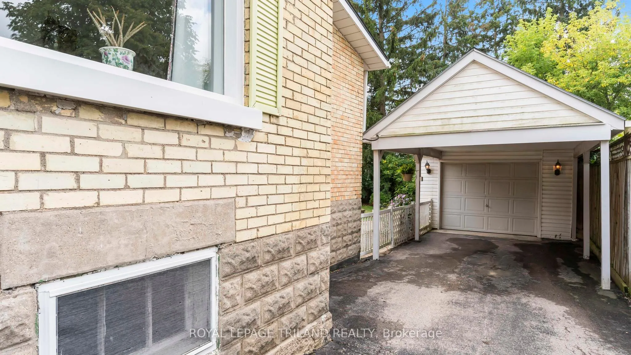 19 CEDAR Street