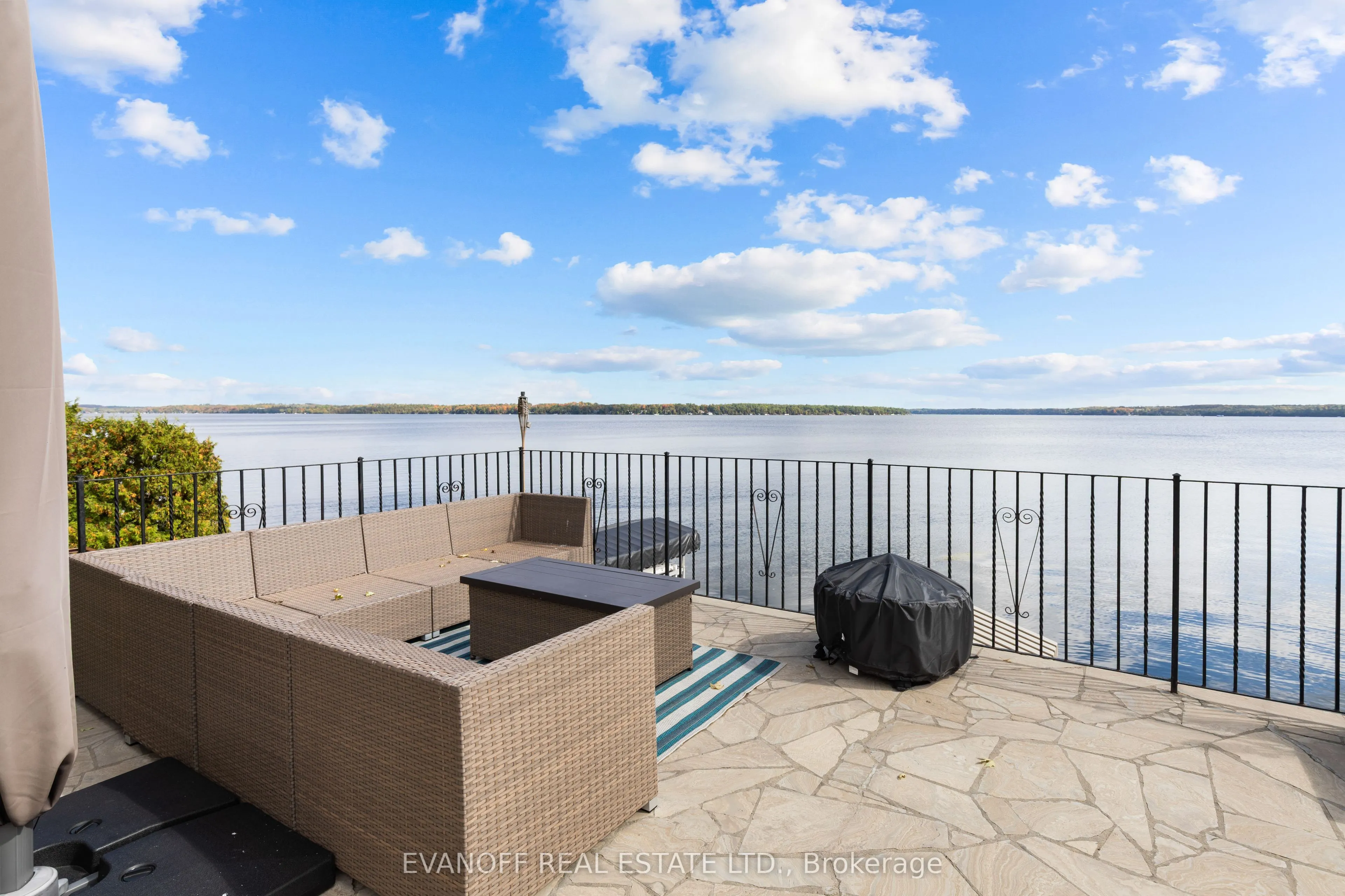 20 Lakeview Park Road