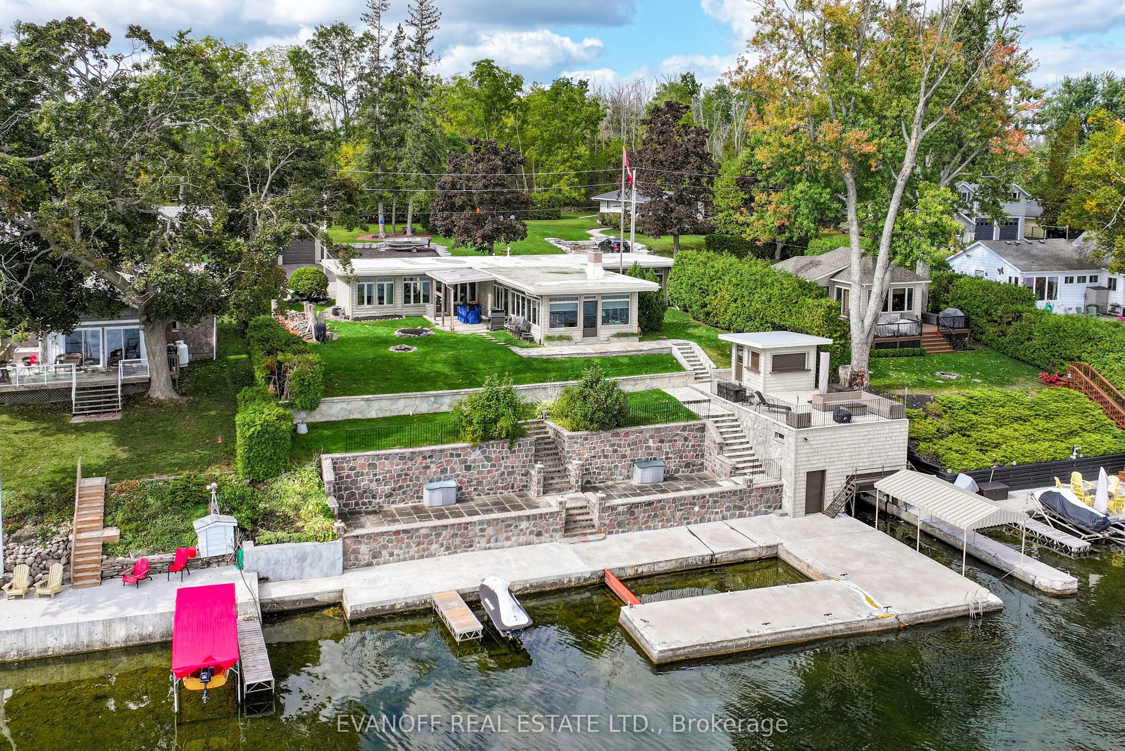 20 Lakeview Park Road