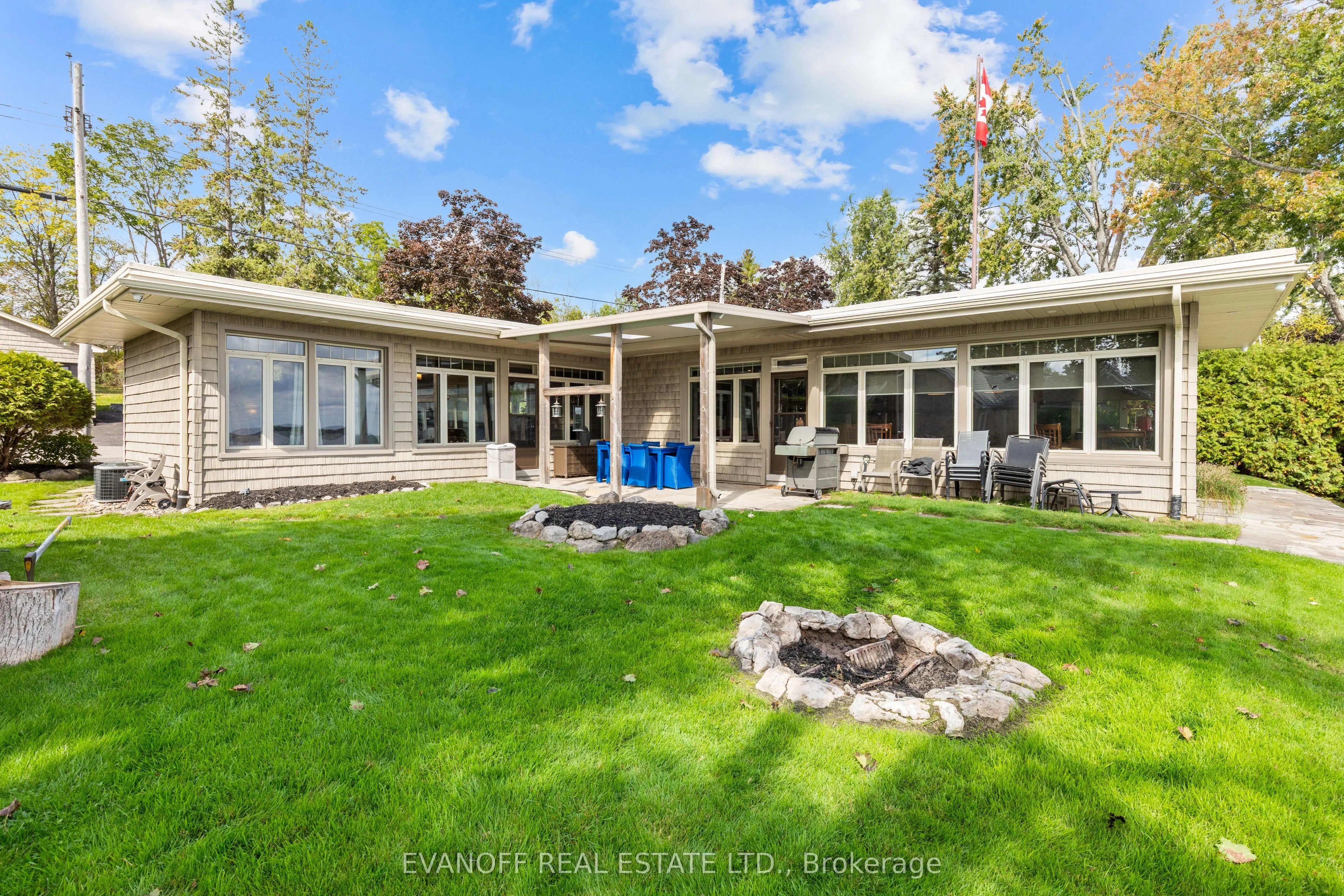 20 Lakeview Park Road