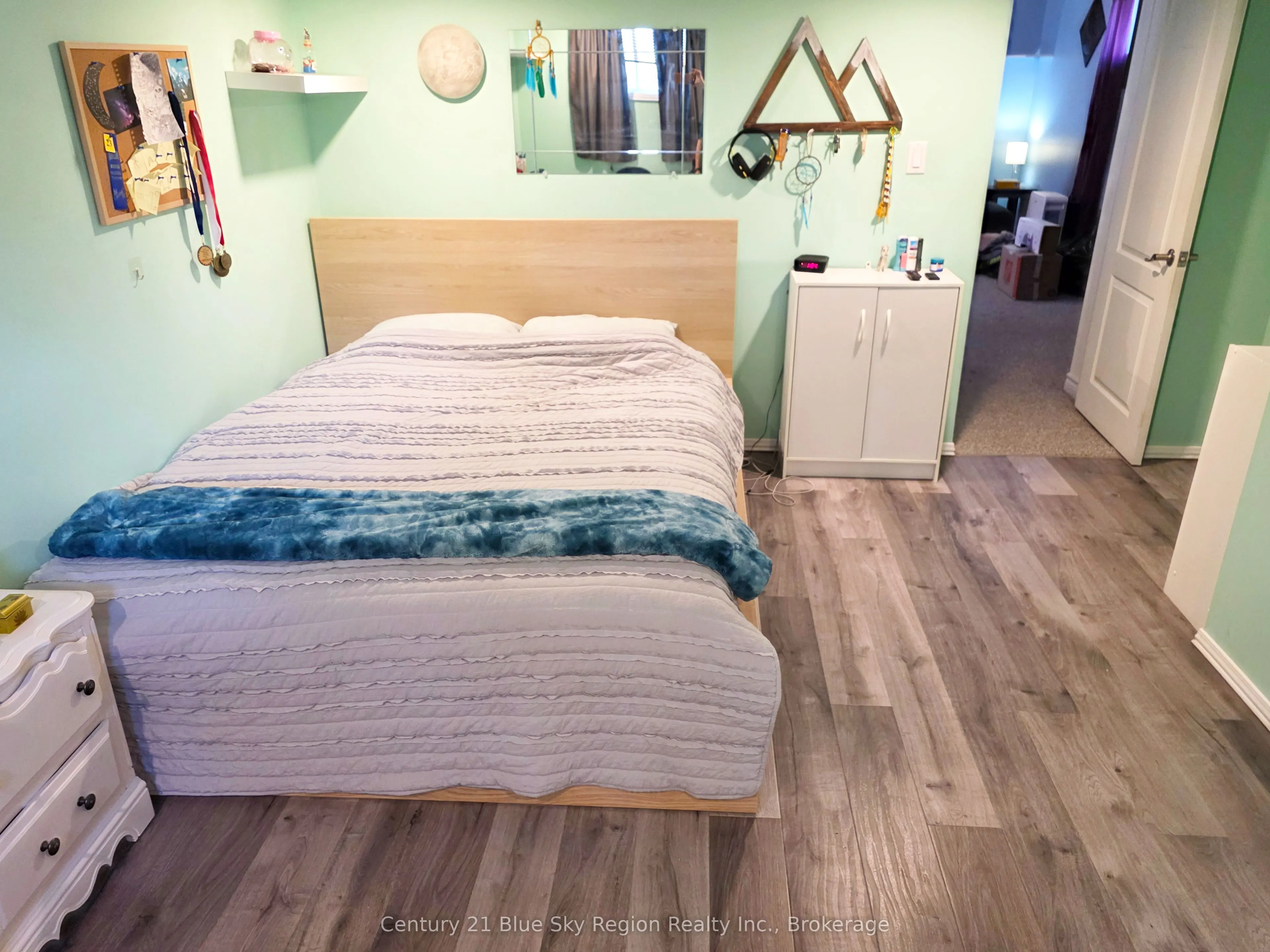 90 Feronia Road