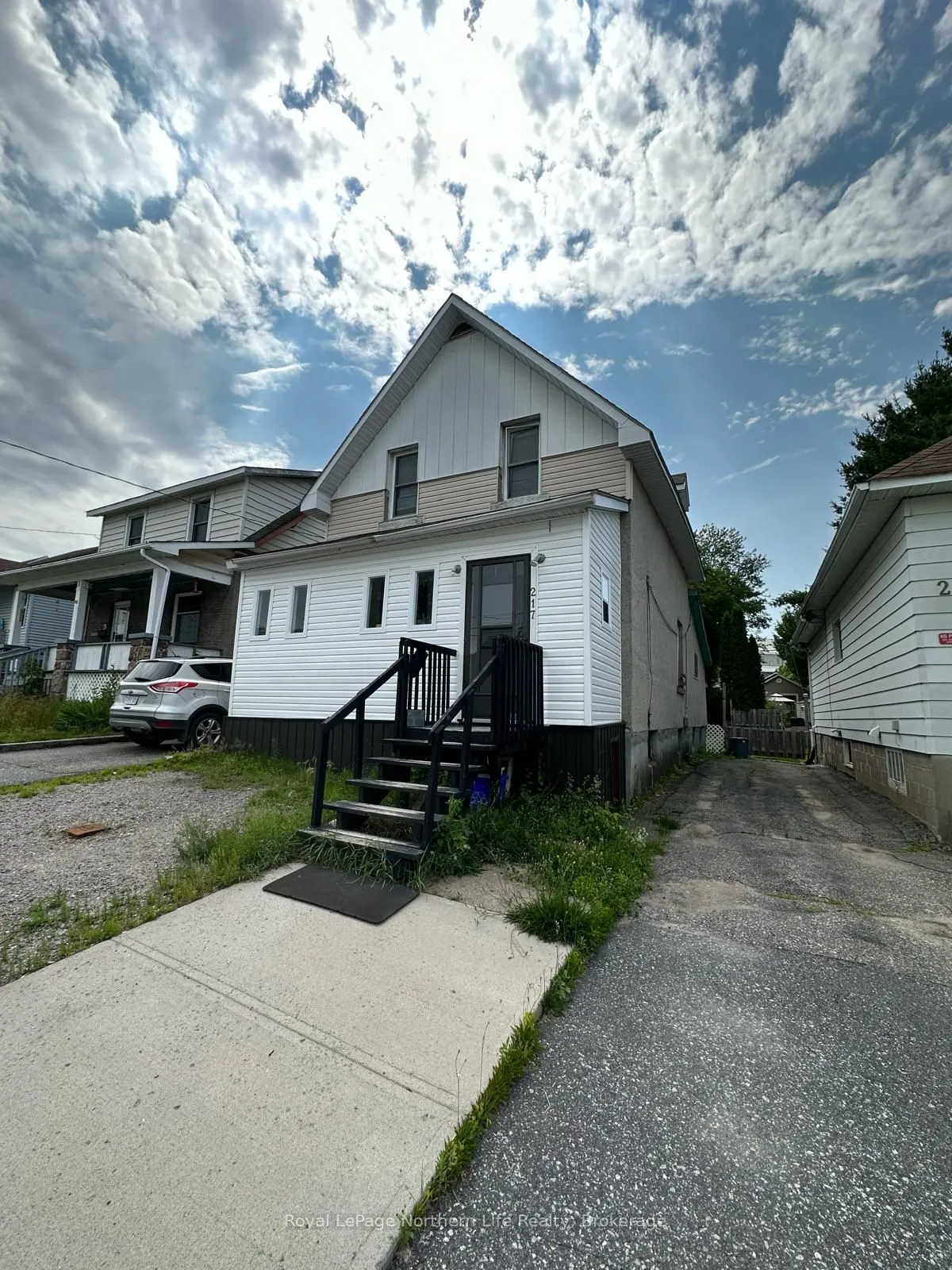 217 PRINCESS Street E