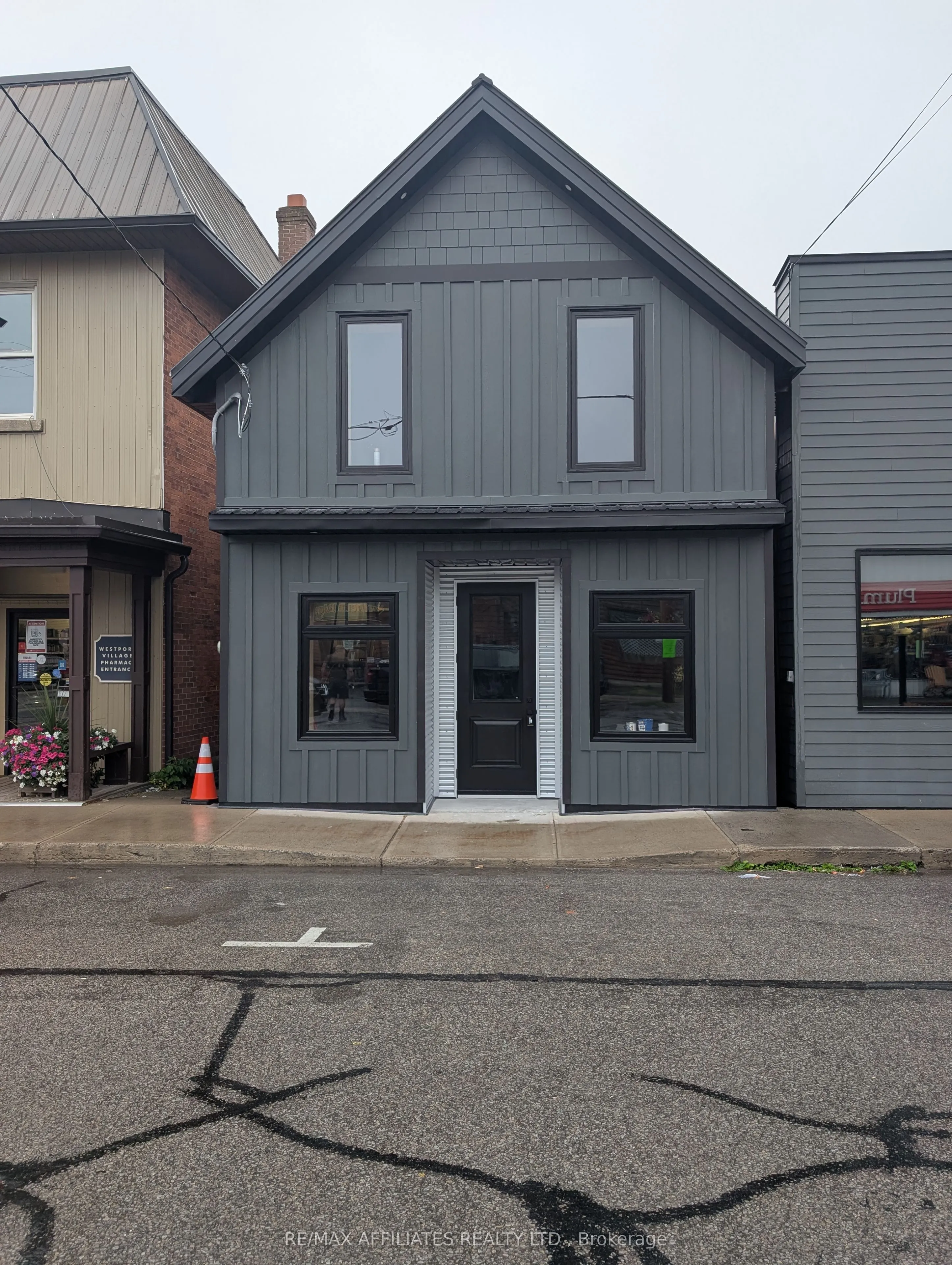 5 Church Street E