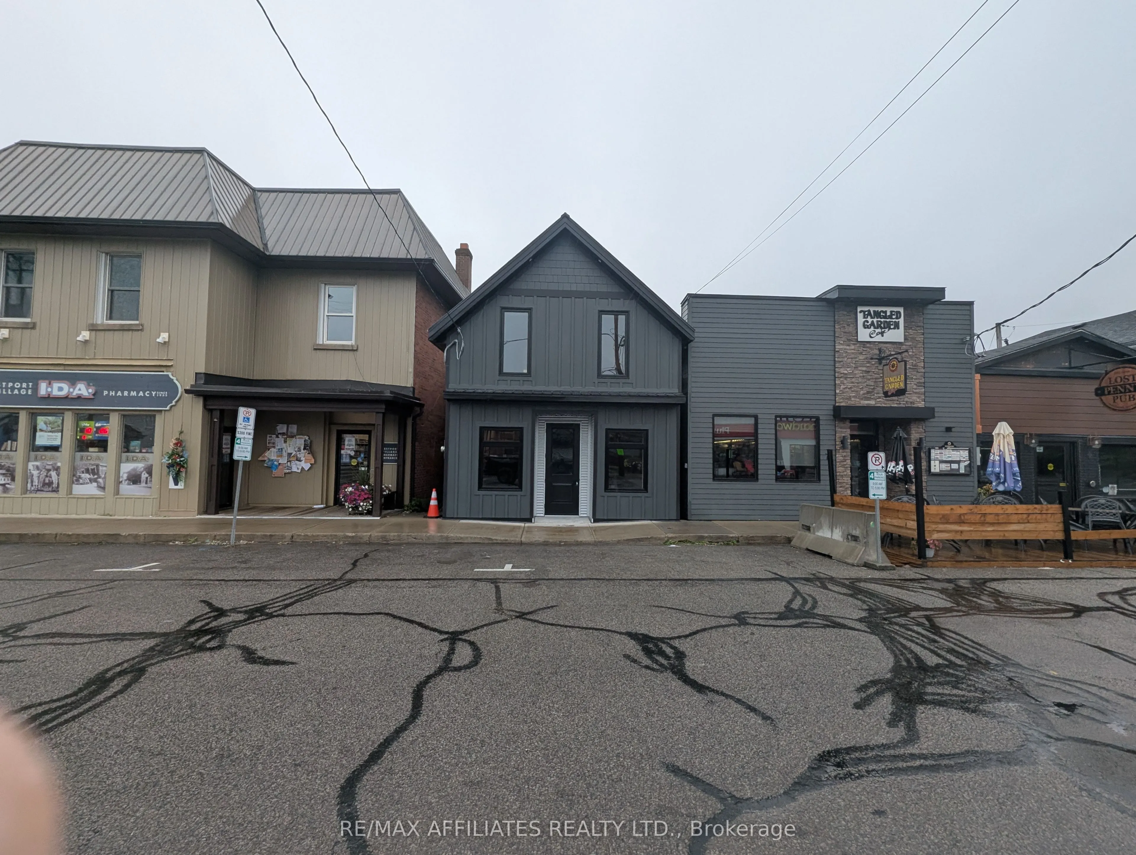 5 Church Street E